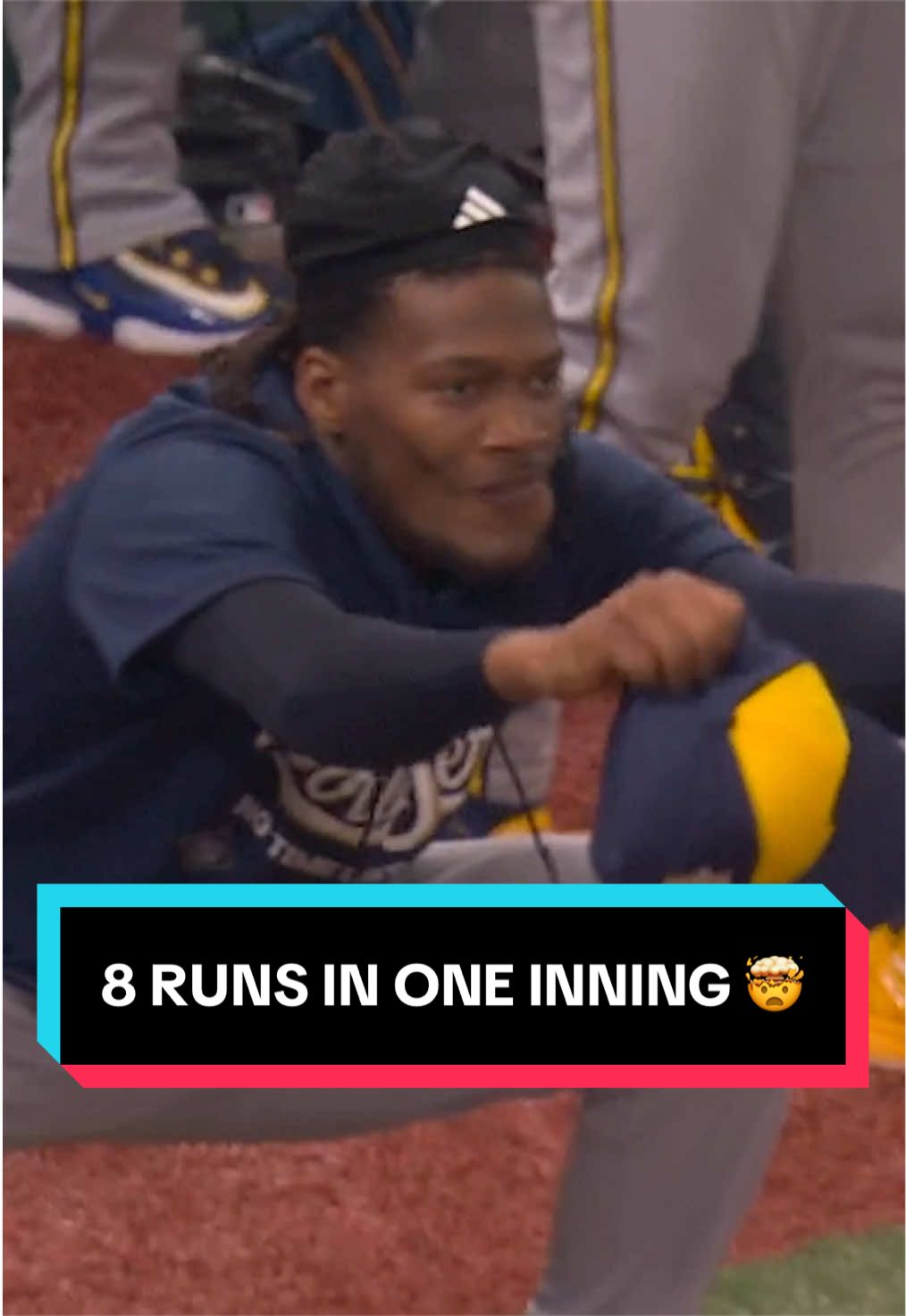Eight runs scored with two outs! What an inning from the @Brewers! 🤯 
