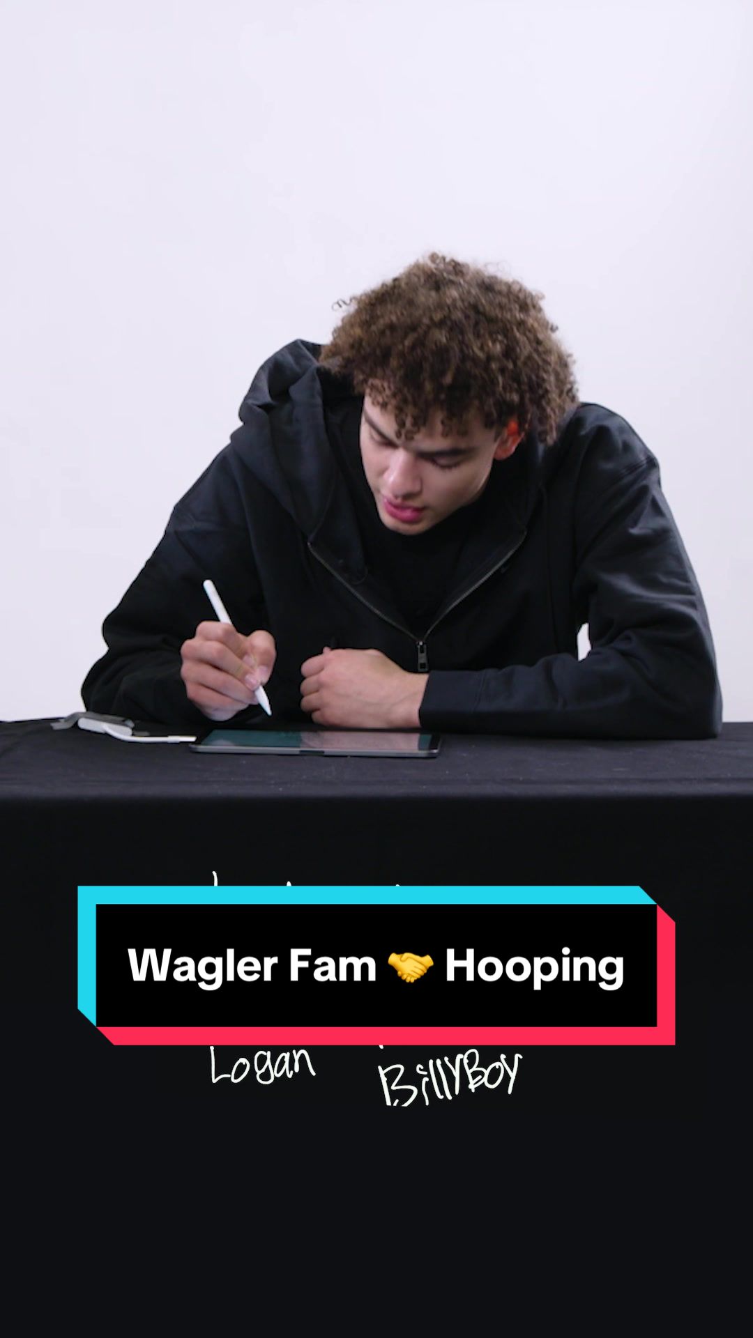 Keaton Wagler comes from a family full of hoopers 🤝 