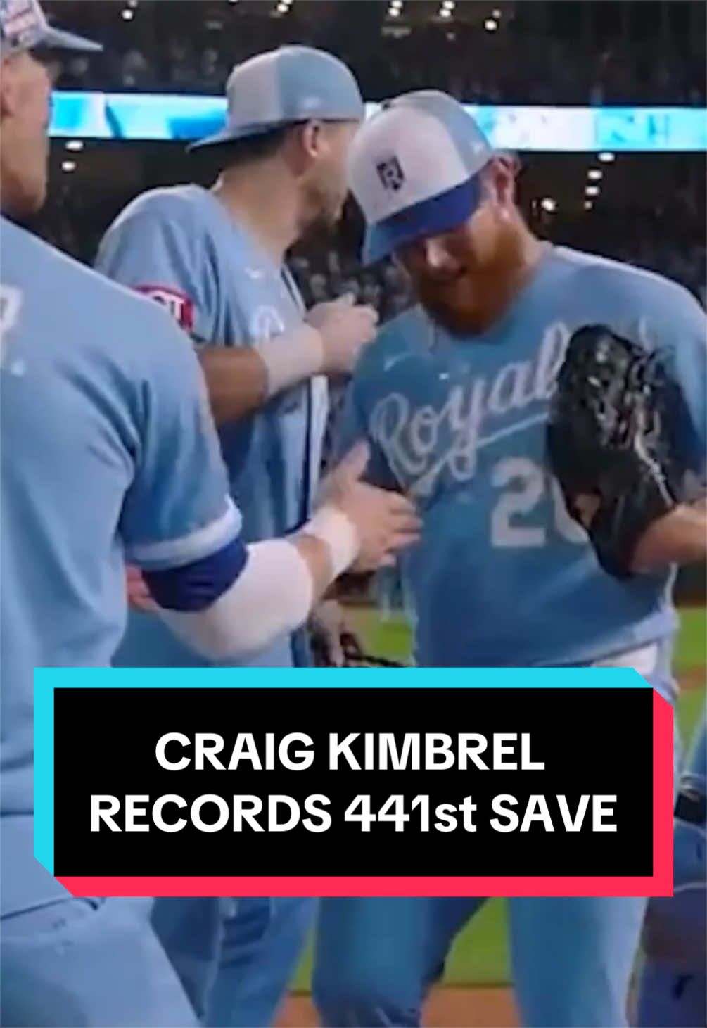 441 career saves for Craig Kimbrel and 7 straight wins for the @Kansas City Royals 👑 
