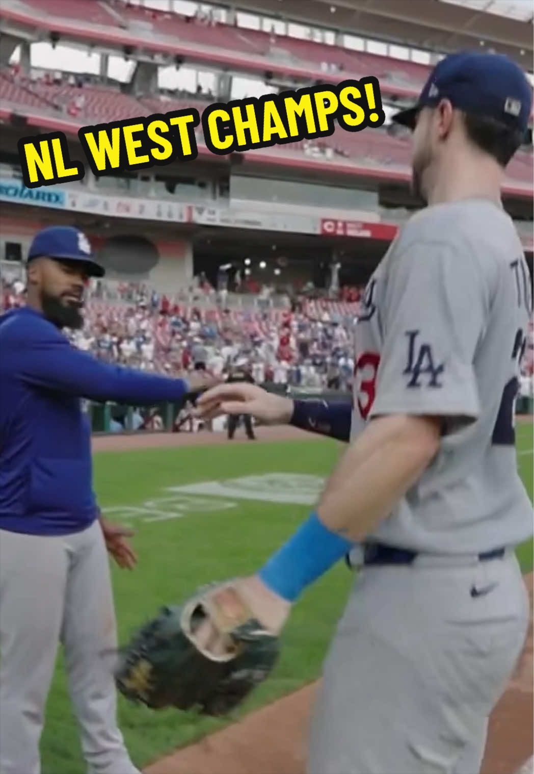 New year, same story for the NL West Champions! 