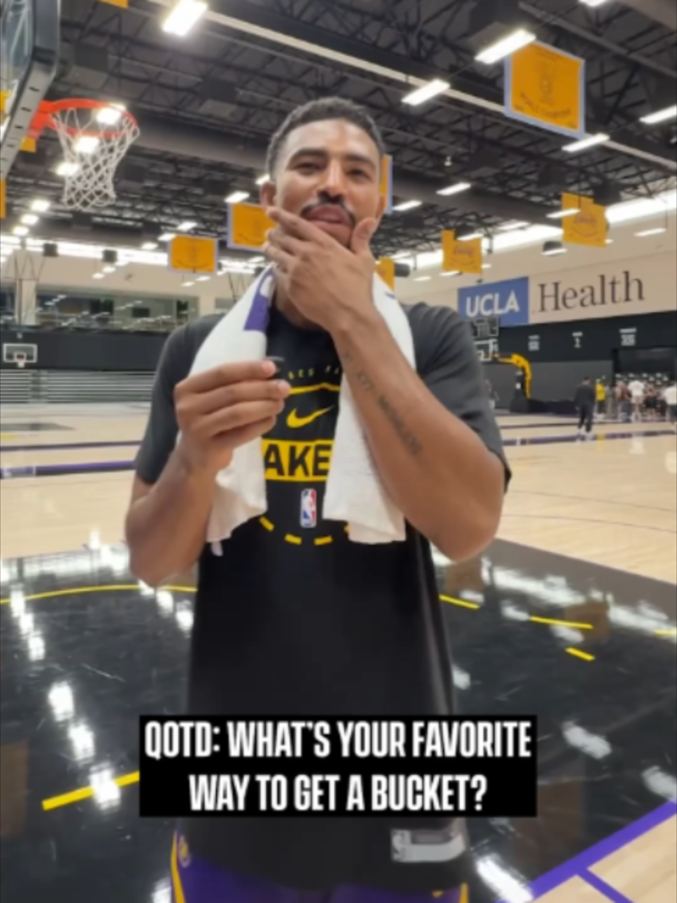"I like to catch lobs." Lakers favorite ways to get a bucket 