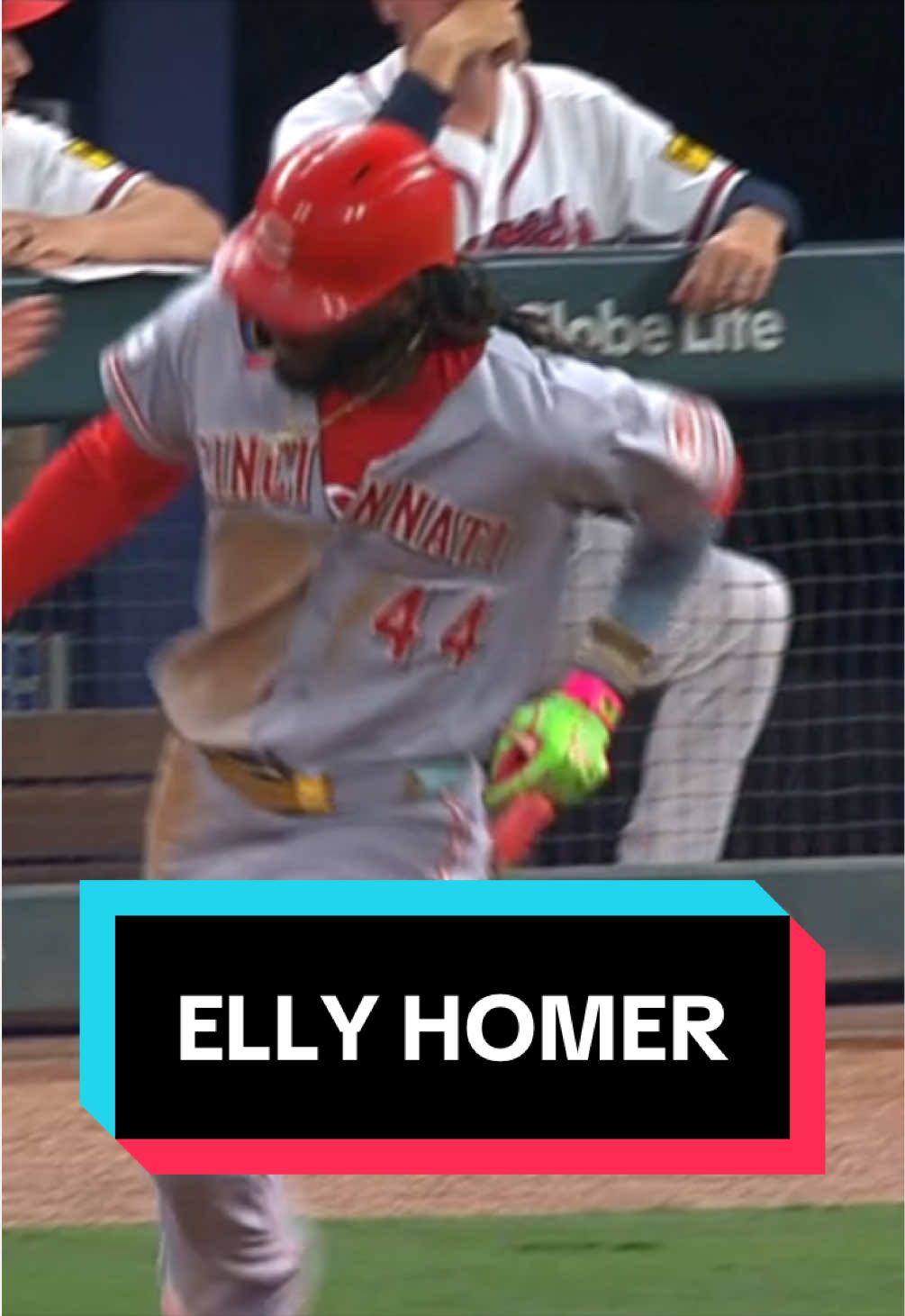 The Reds strike first with homer No. 29 for Elly De La Cruz!