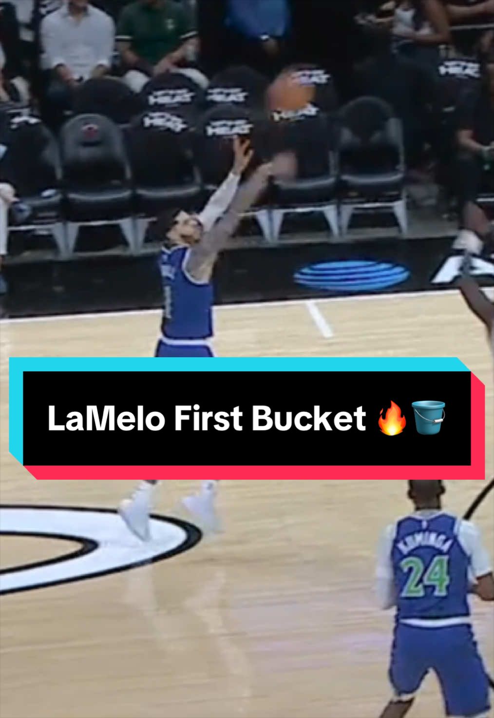 LaMelo off to a hot start for the Wolves 🔥 