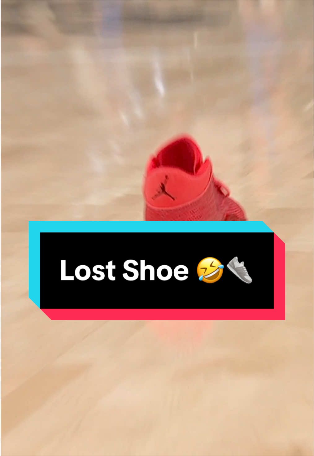One shoe? No problem 🙂‍↕️ 👟 @San Antonio Spurs 