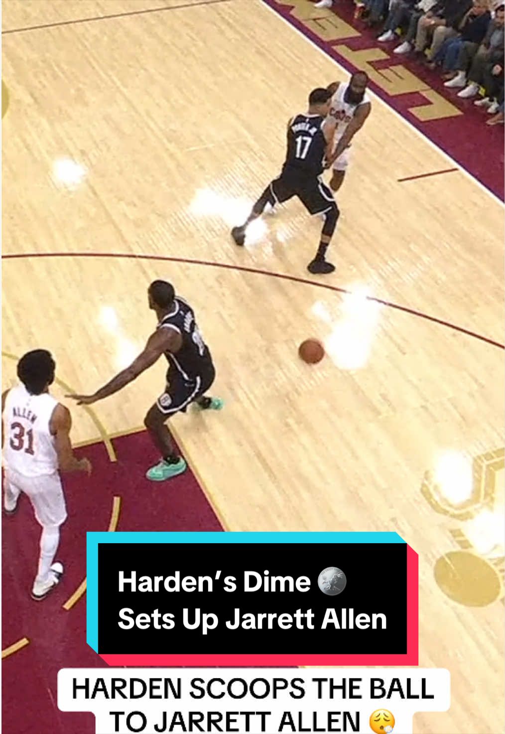Court-vision was on point for this Harden dime 🙌 🎯 