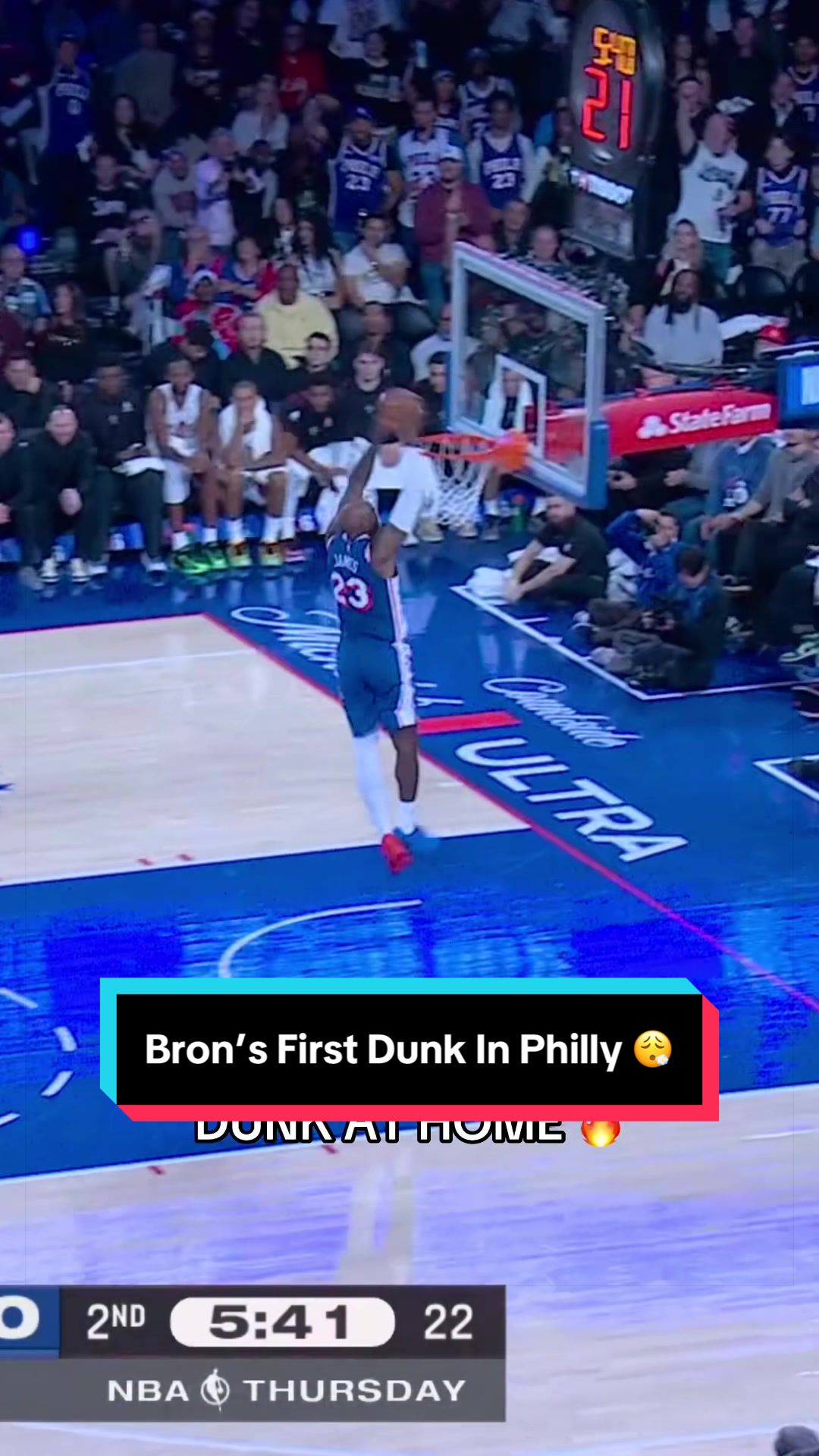 Philly crowd was loving the LeBron jam 😮‍💨 