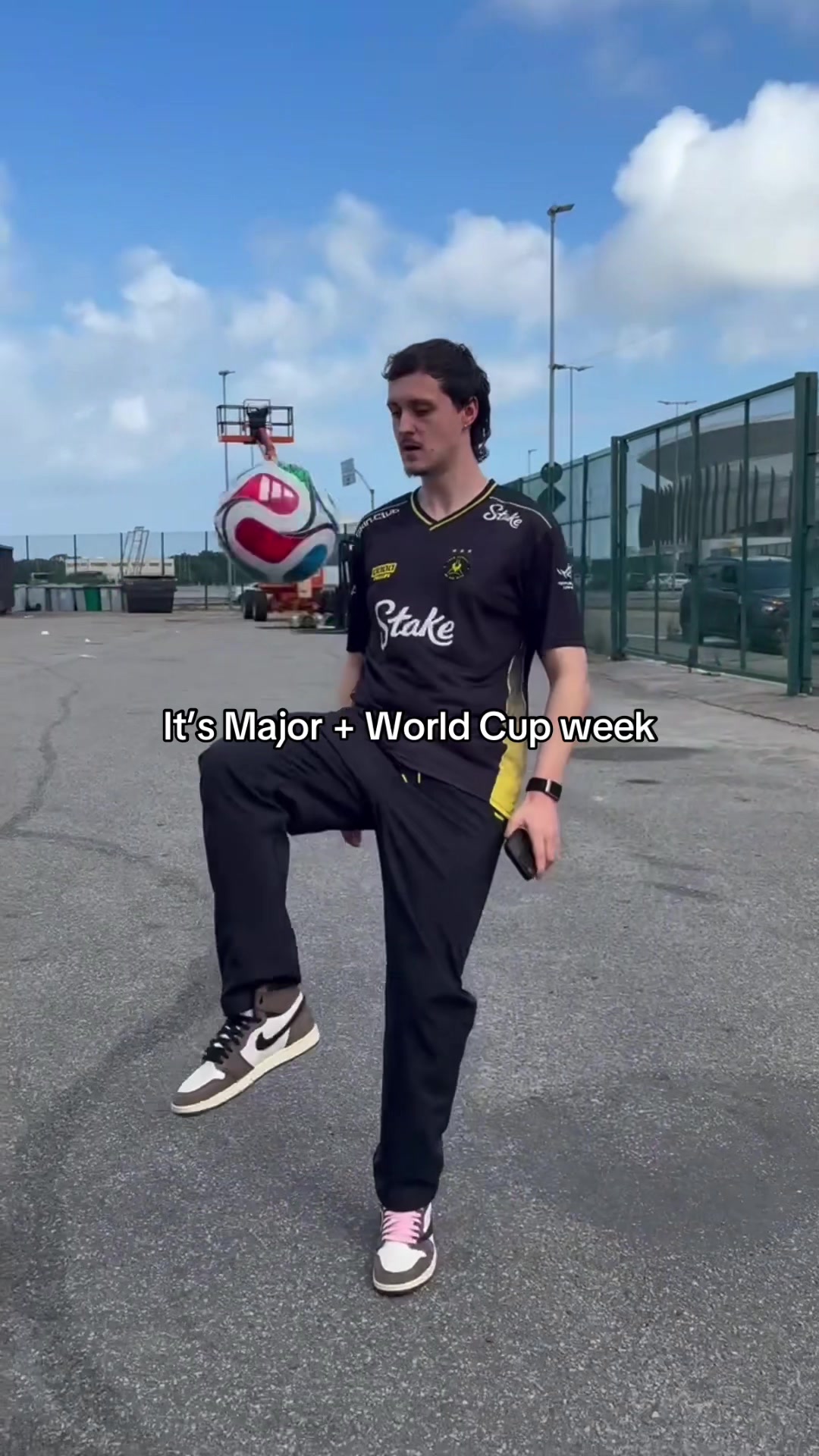 🕺🕺🕺🕺 