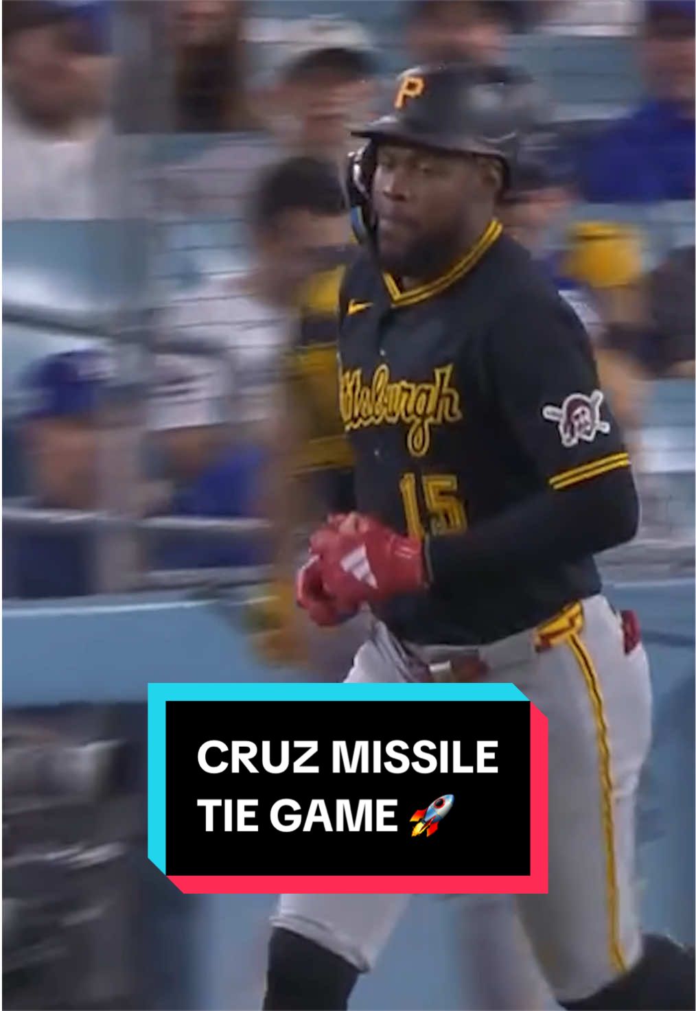 Oneil Cruz, OUTTA THERE 🚀