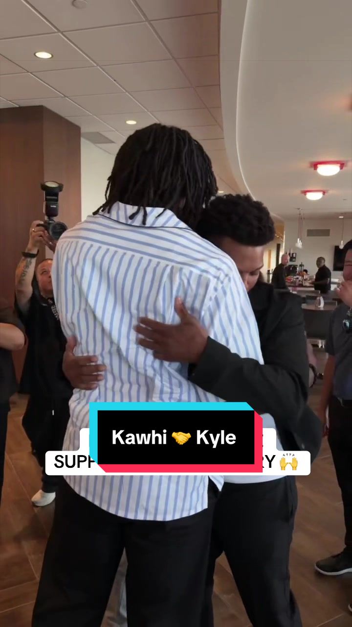 2019 championship teammate Kawhi Leonard here to support Kyle as he retires a Raptor 👏 