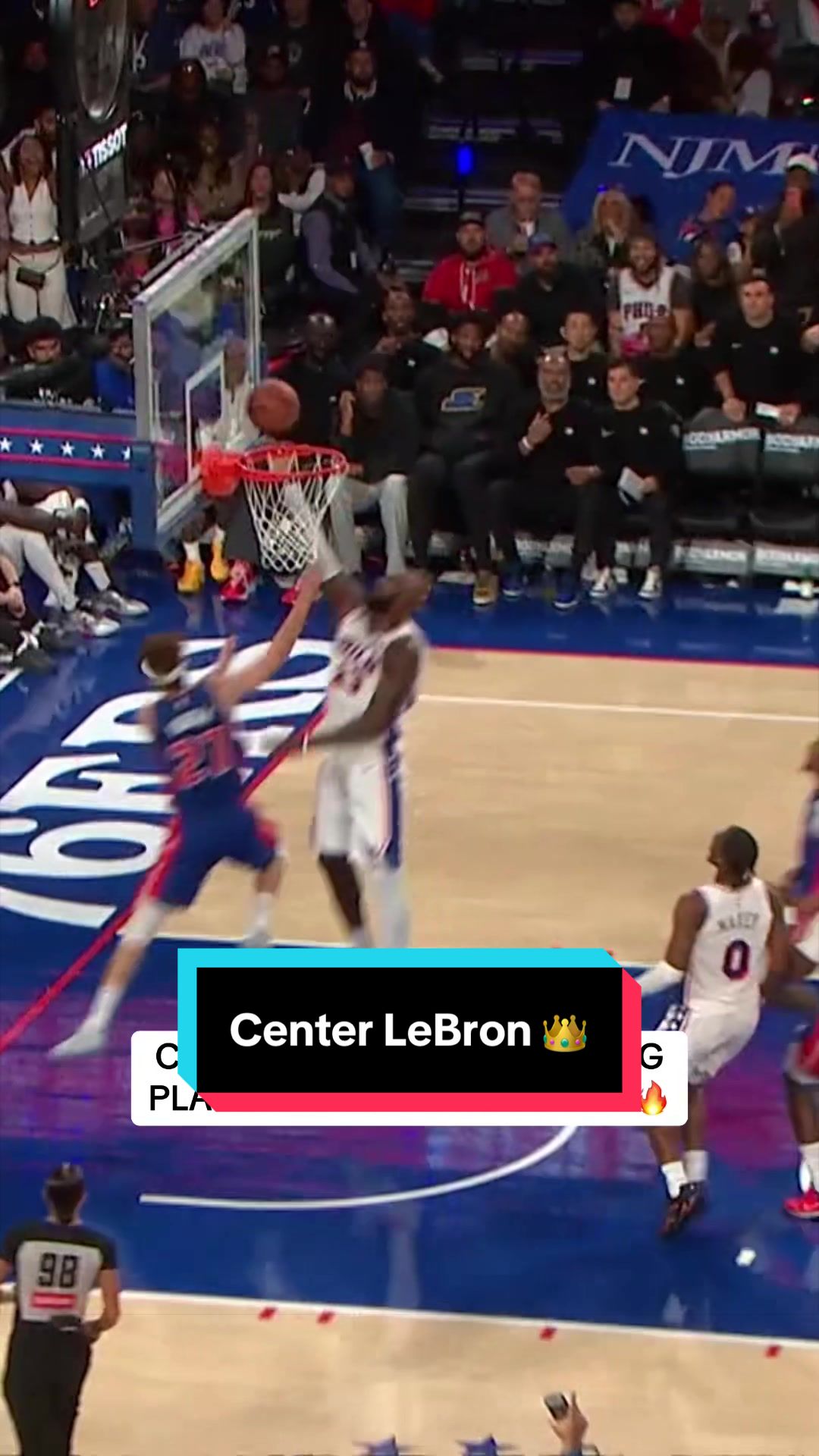 LeBron was moving different at the 5 🤣 