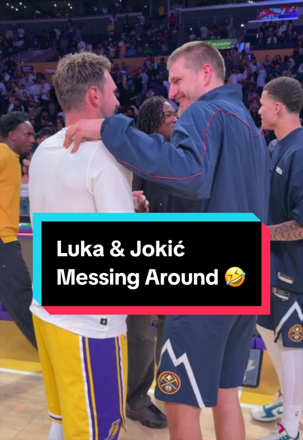 These two are always up to something 😭 
