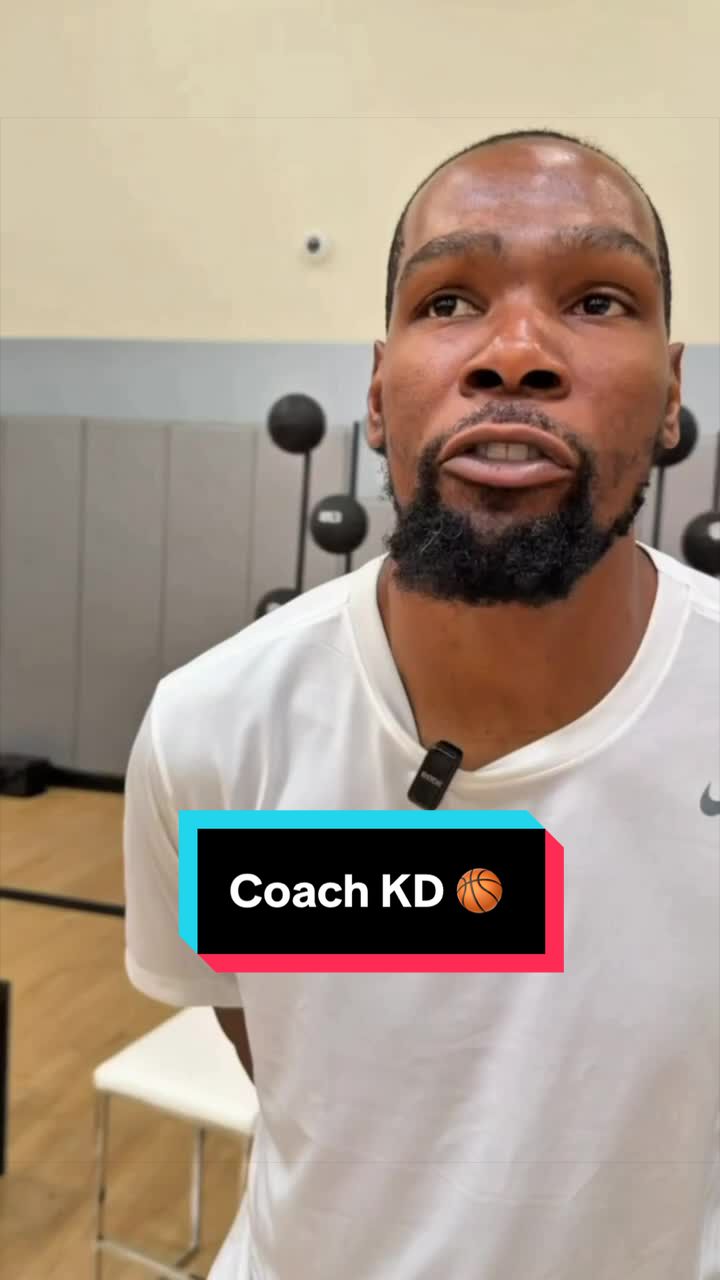 Imagine getting coached by USA Basketball All-Time Leading Scorer and 4 time gold medalist Kevin Durant? 🤯🤩