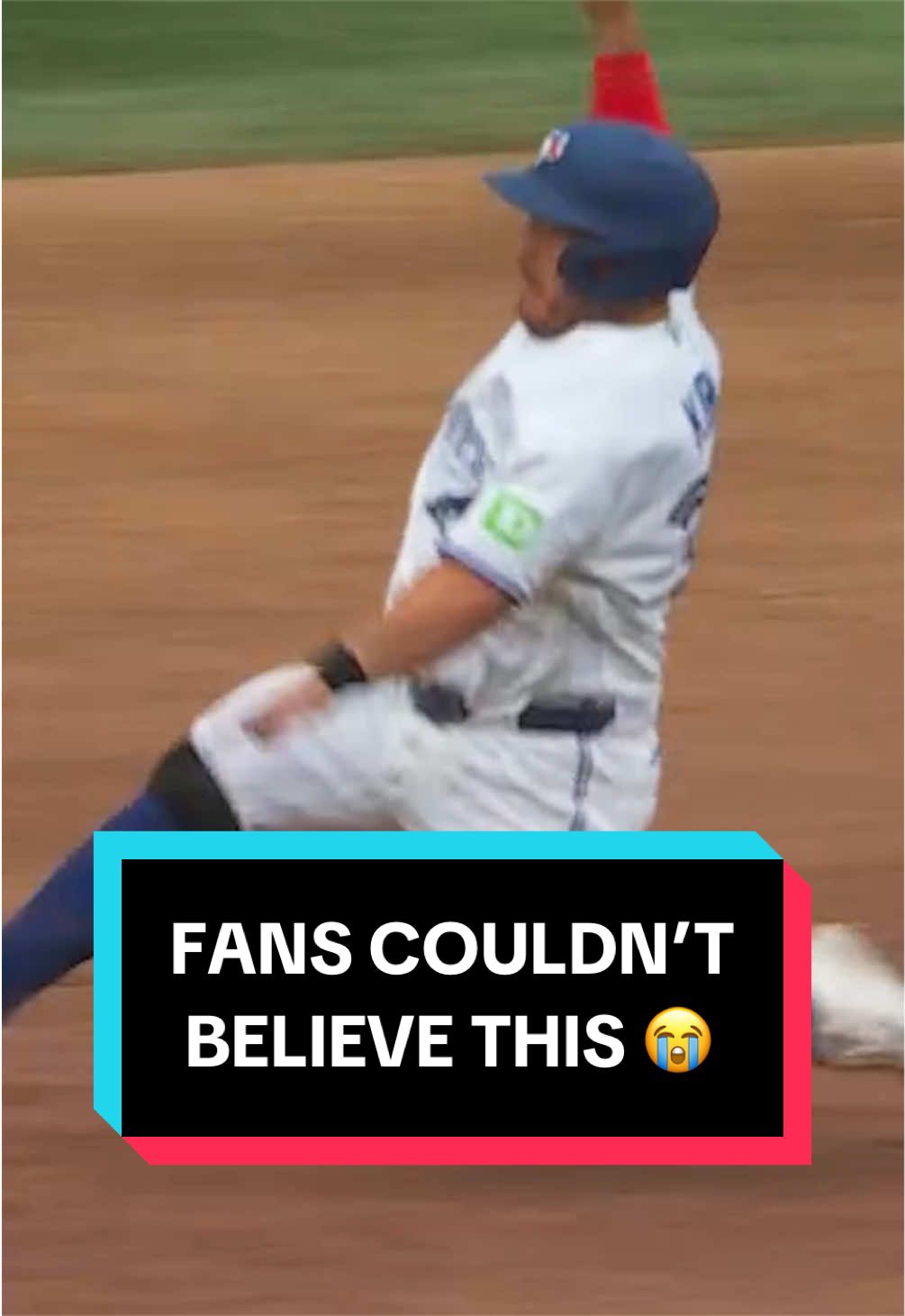 Alejandro Kirk had the Toronto crowd stunned when he stole second base 😂 