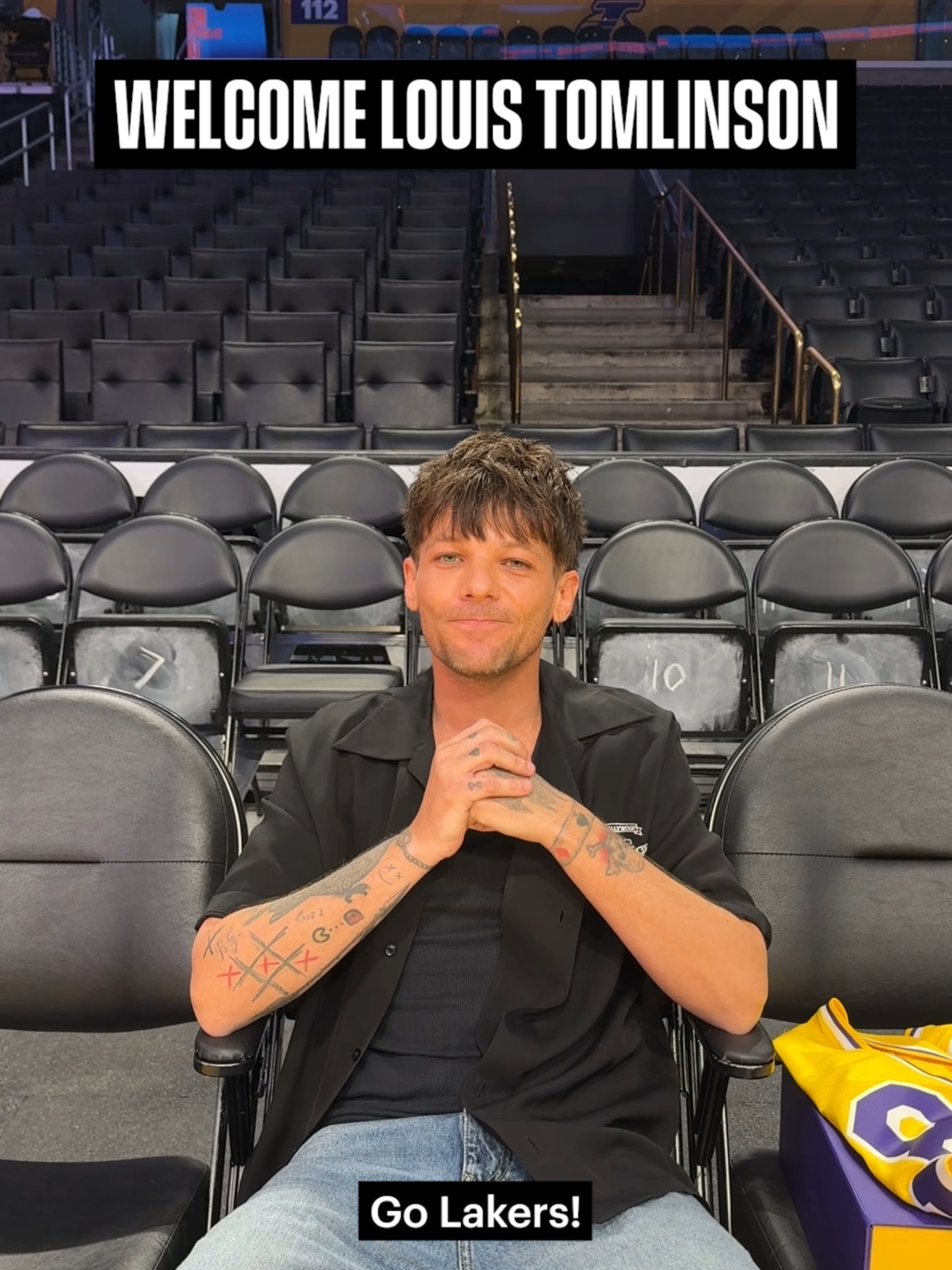 Surprising Louis Tomlinson with Lakers swag ahead of his tour stop in LA 💜 
