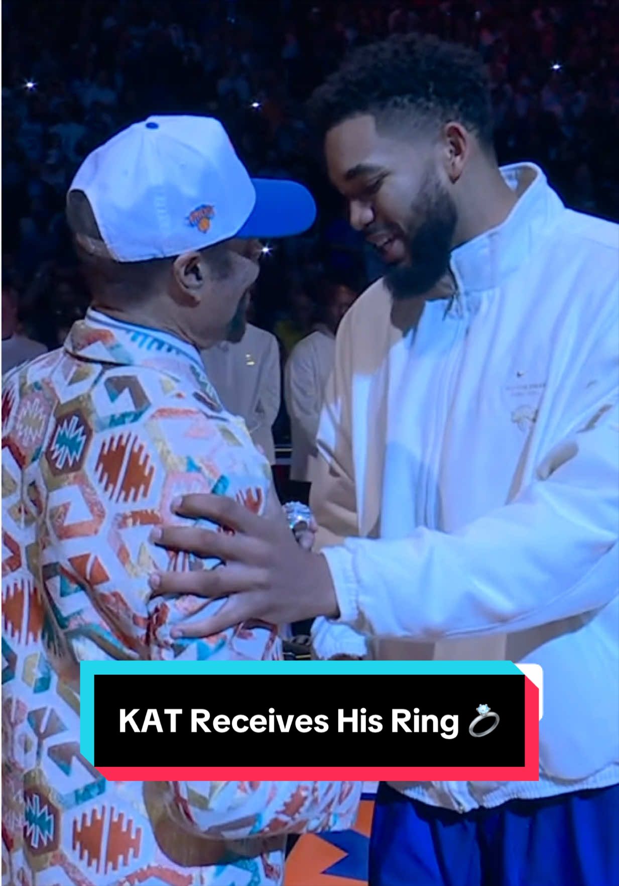 Karl-Anthony Towns receives his 2025-26 
