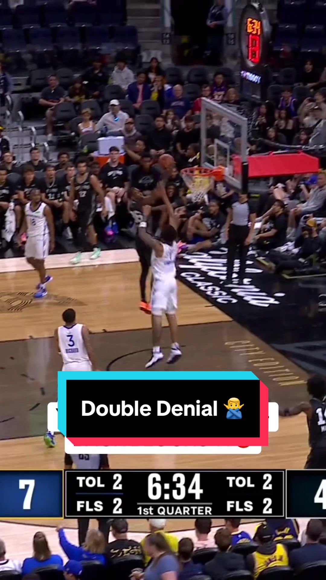 Yaxel Lendeborg with the double denial 🔥 🙅‍♂️ 
