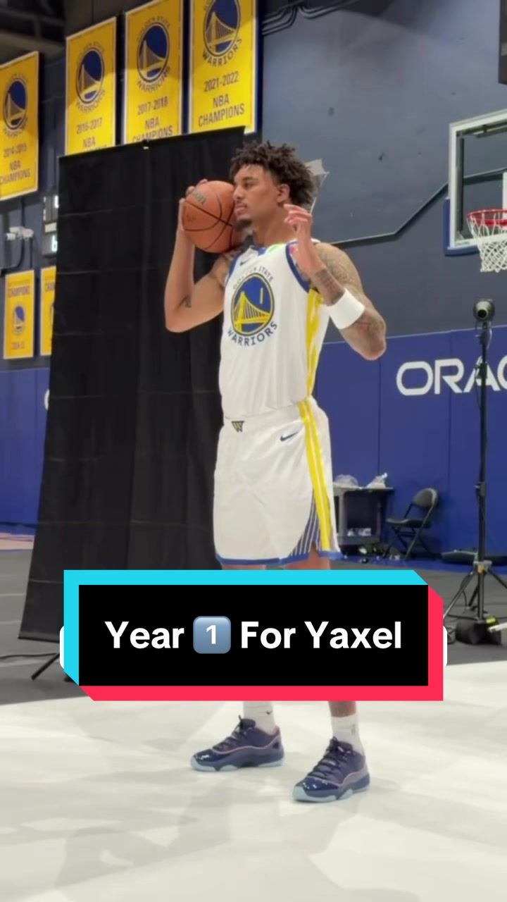 Yaxel at his first ever NBA Media Day 🙌 