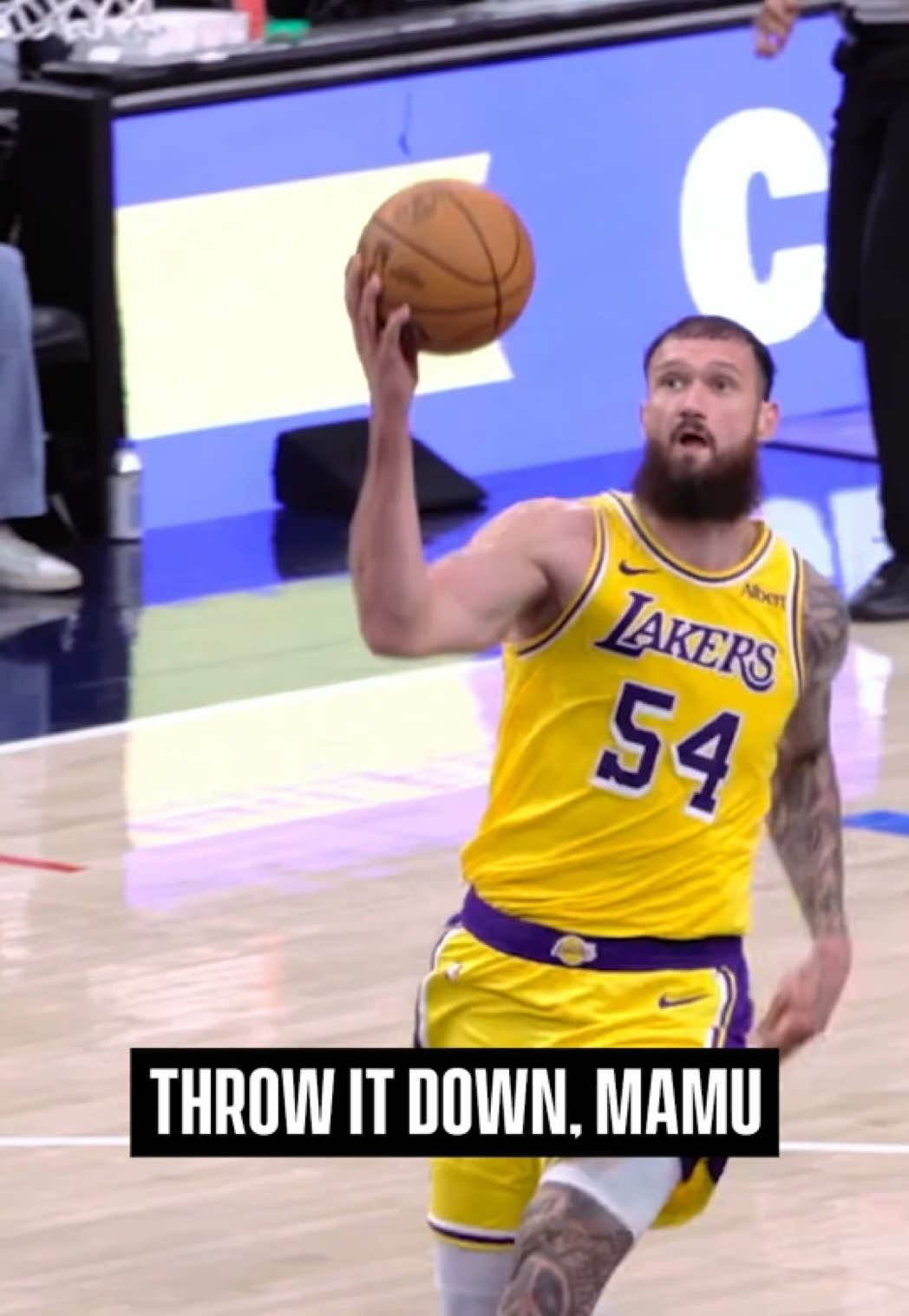 Mamu with the slam 💪 