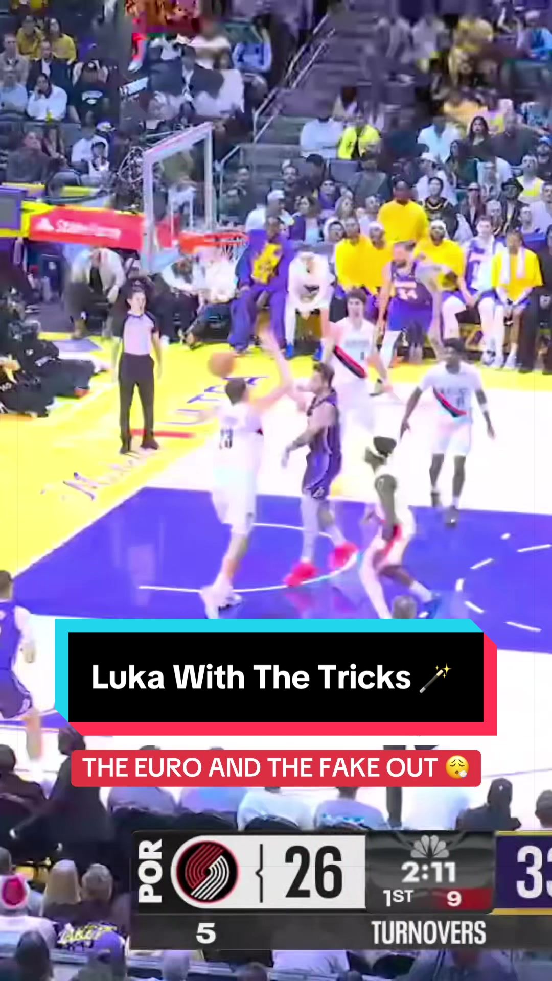 The Luka ball fake on the euro is TOUGH 🪄 