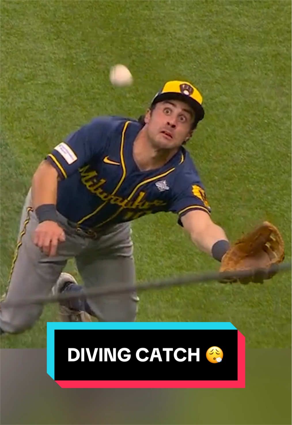 Sal Frelick makes a stellar diving catch! 