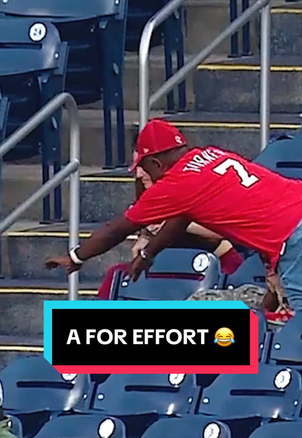 can’t say this guy didn’t try to secure the foul ball for his family 🥲