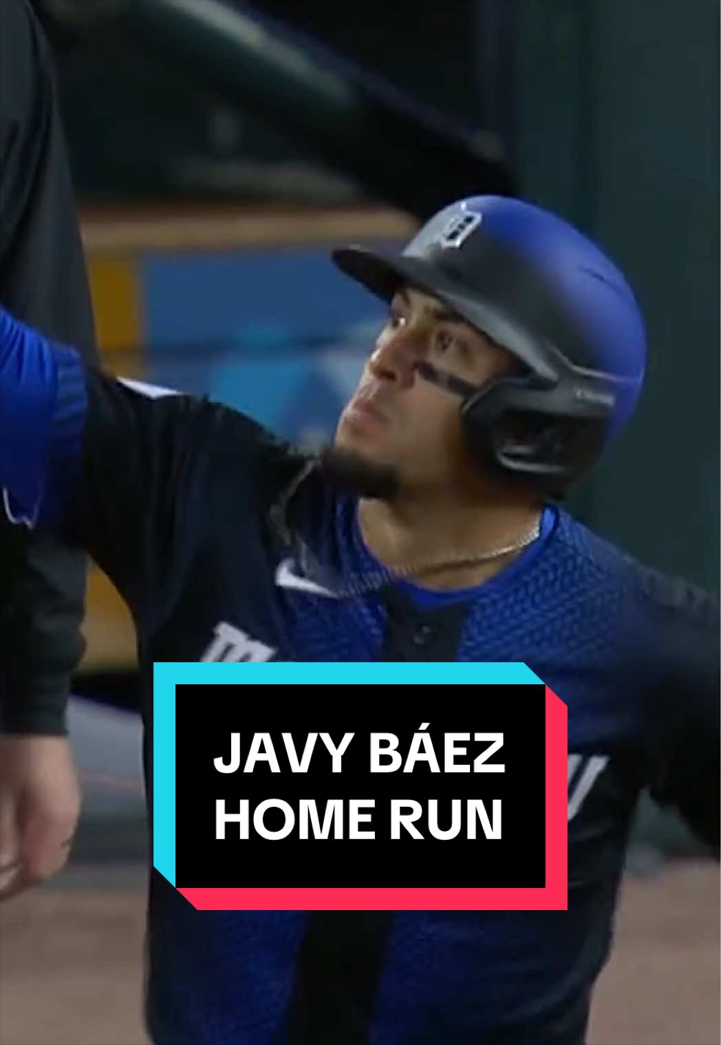A vintage Javy Báez home run swing 💪
