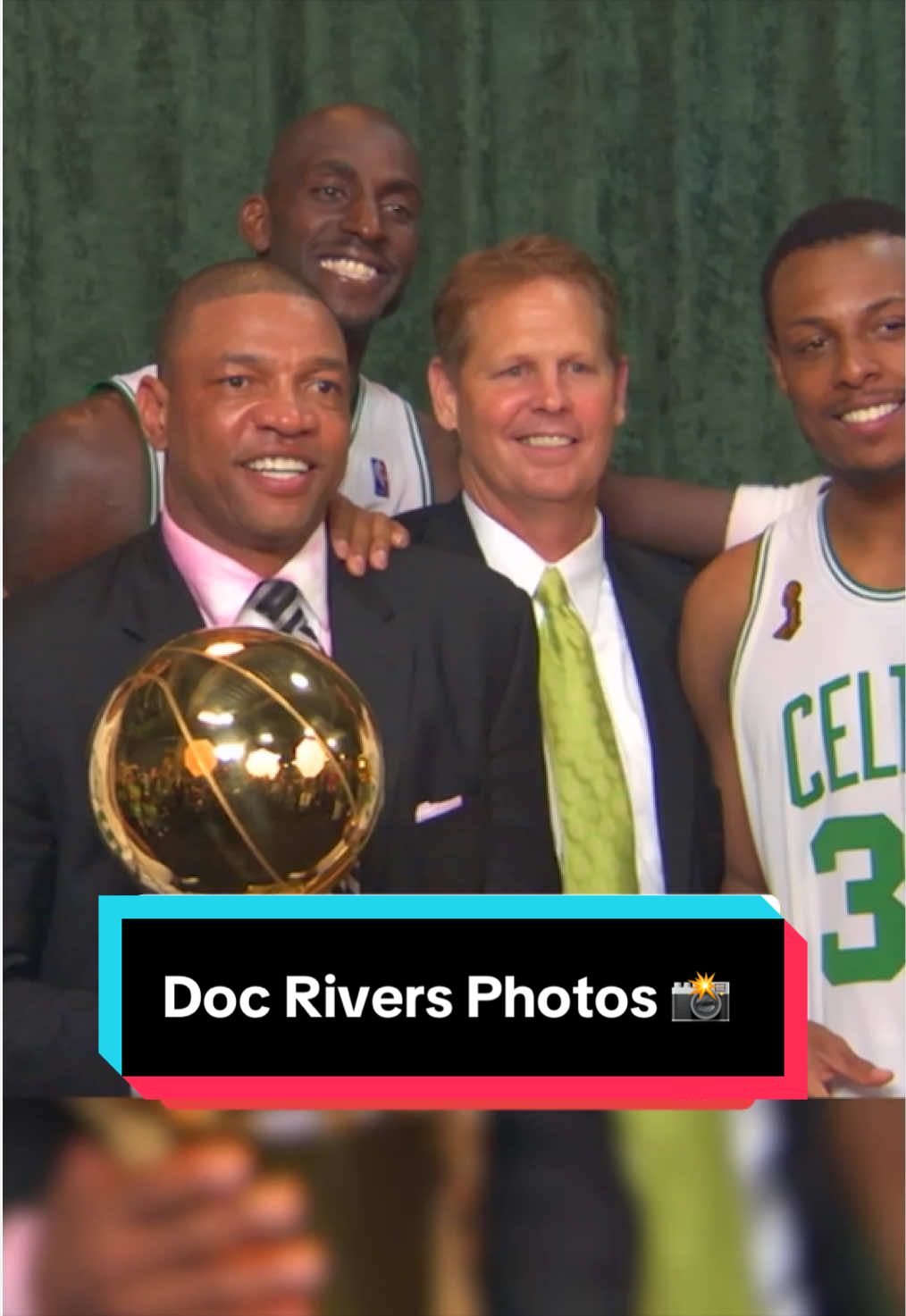 Doc Rivers wanted pictures with all of his players after the @Boston Celtics clinched their 17TH title in franchise history 🏆 