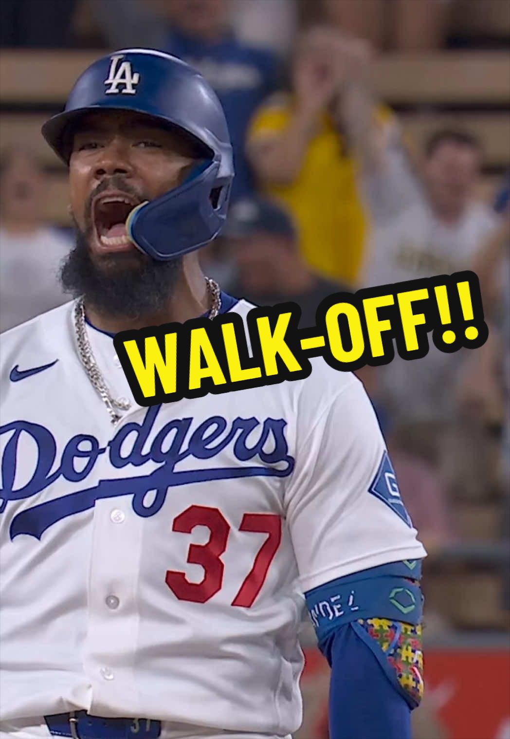 TEOSCAR WALKS IT OFF! 