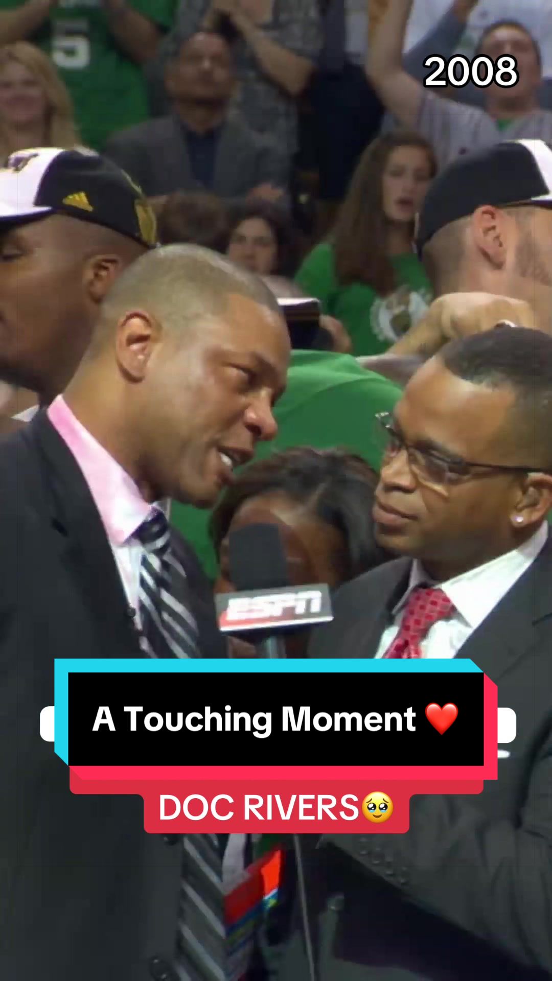 A touching moment from Doc after becoming an NBA champion in 2008 ❤️ 