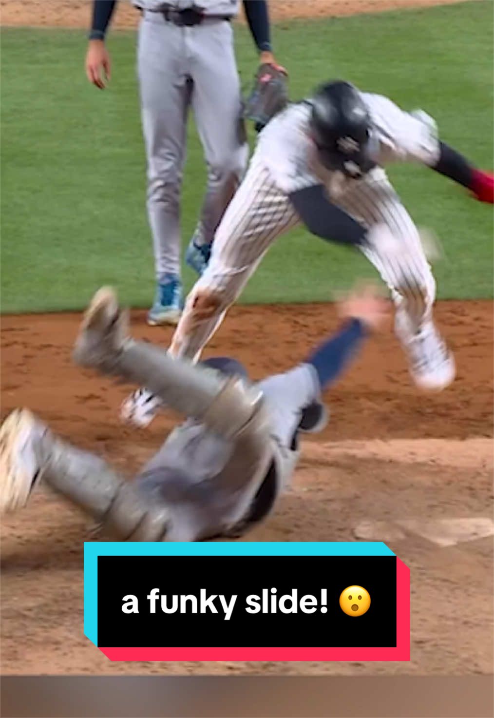 George Lombard Jr. had to break out some moves to score! 😮