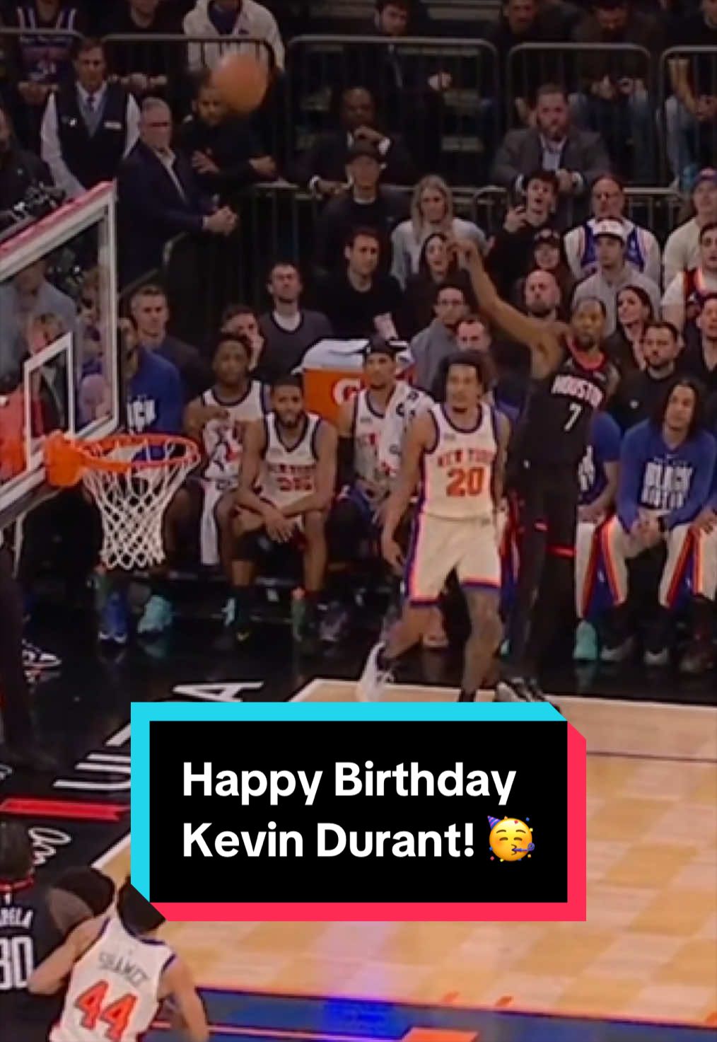Kevin Durant was getting that bucket one way or another 🤣🔥 Happy Birthday KD! 🥳 