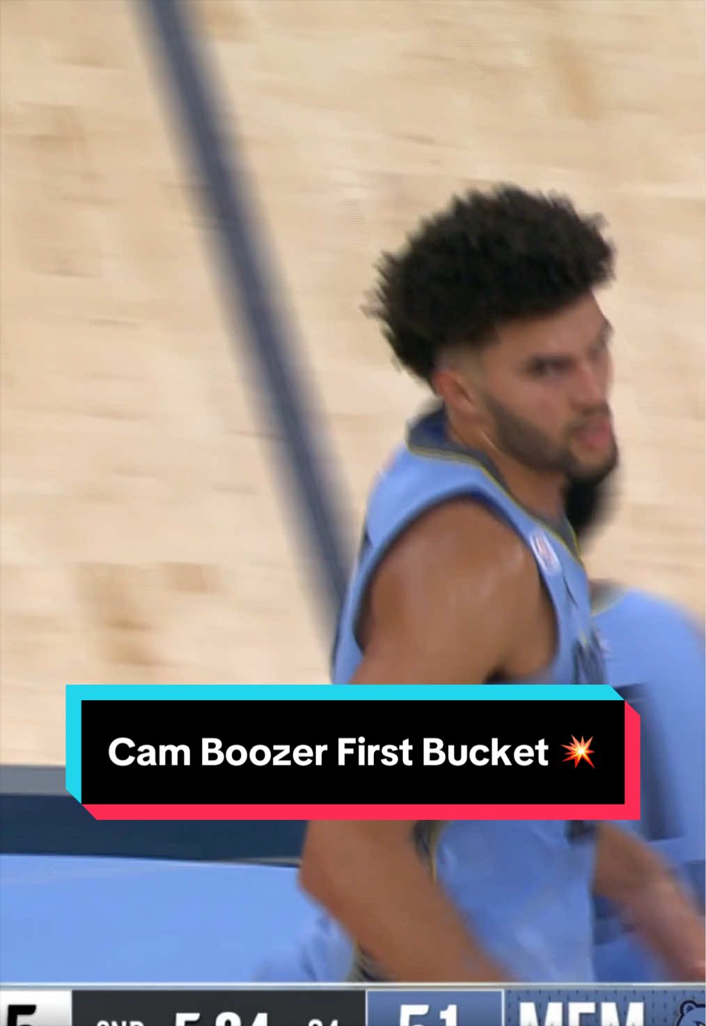 Cam Boozer throws it down for his first bucket with the Grizzlies 🤩 