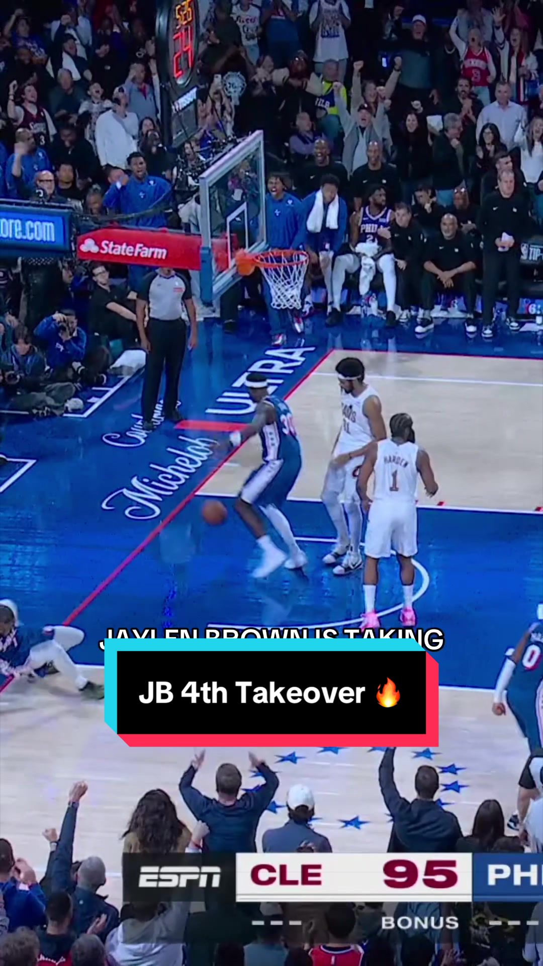 Jaylen Brown is COOKING in the 4th 😮‍💨 