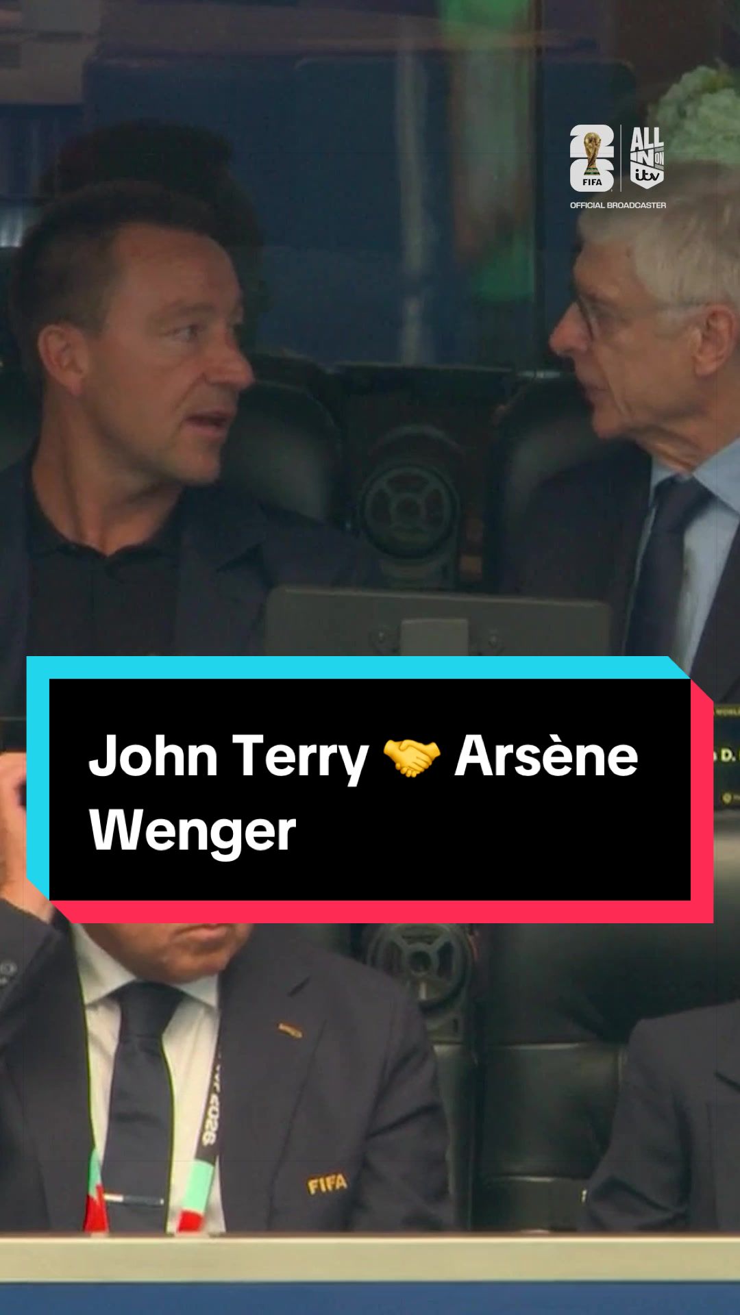 What are John Terry and Arsène Wenger chatting about here? 💭