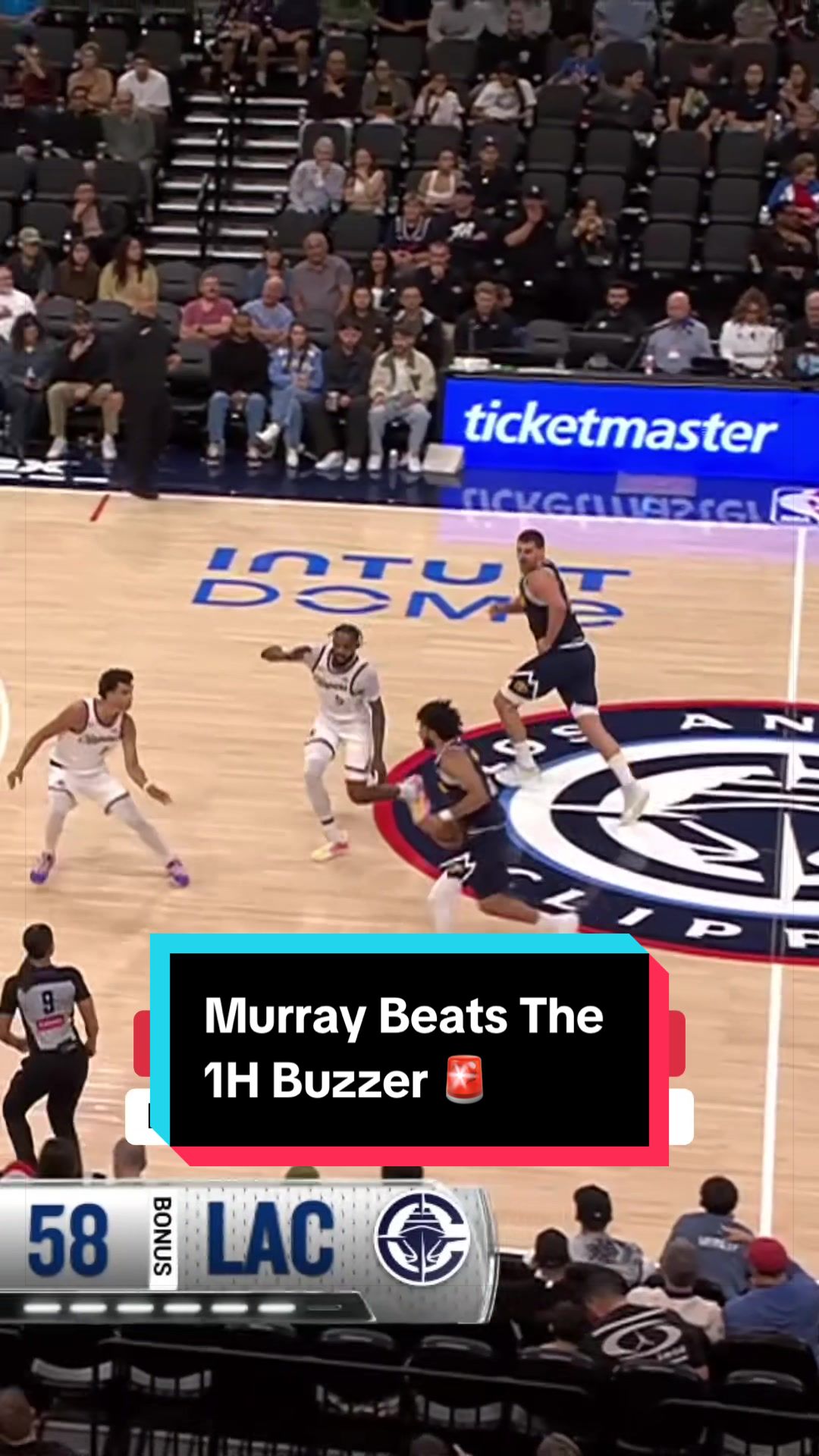 Murray gets one to go just in time for the 1H buzzer 🔥 