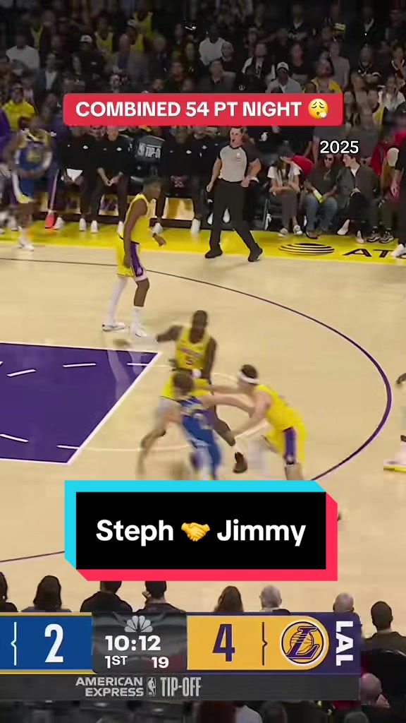 Steph and Jimmy went OFF this night for a combined 54 points 🤝 