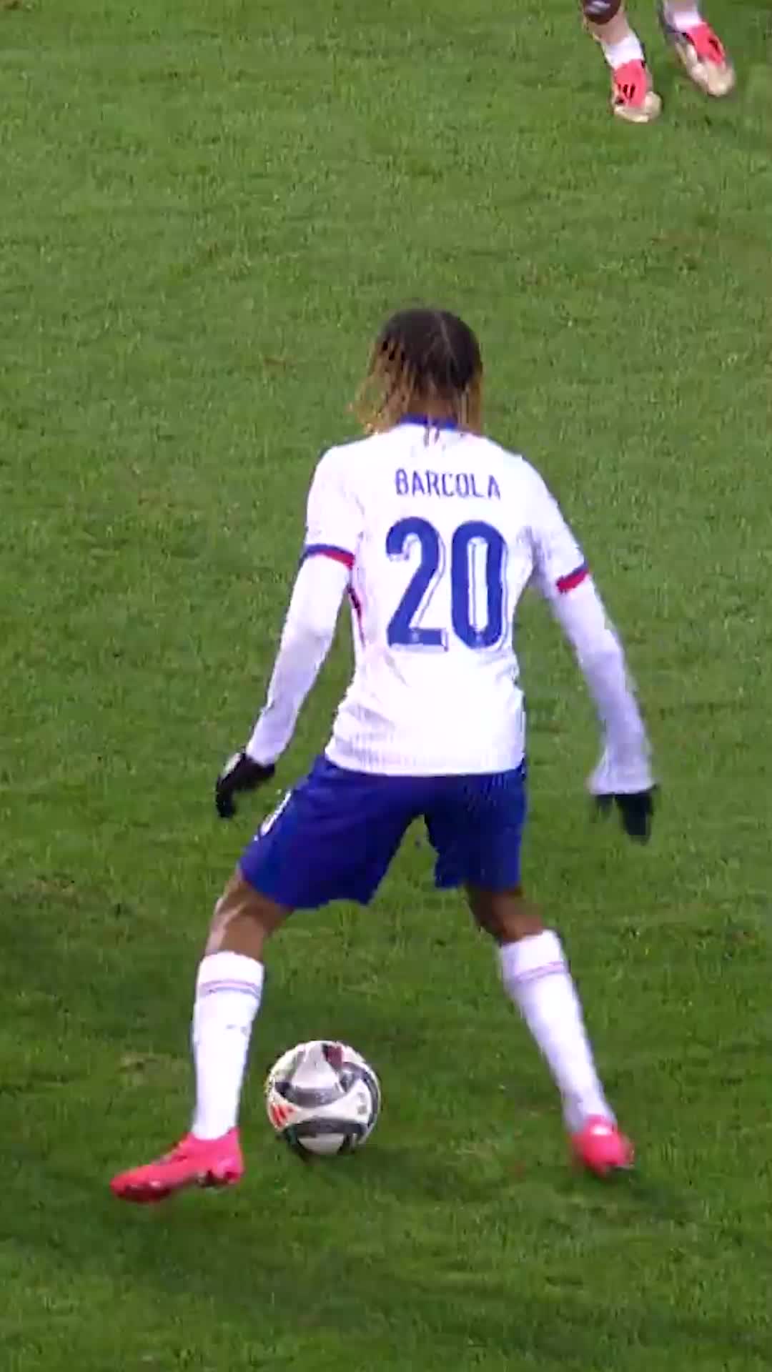 Bradley Barcola magic footwork ✨