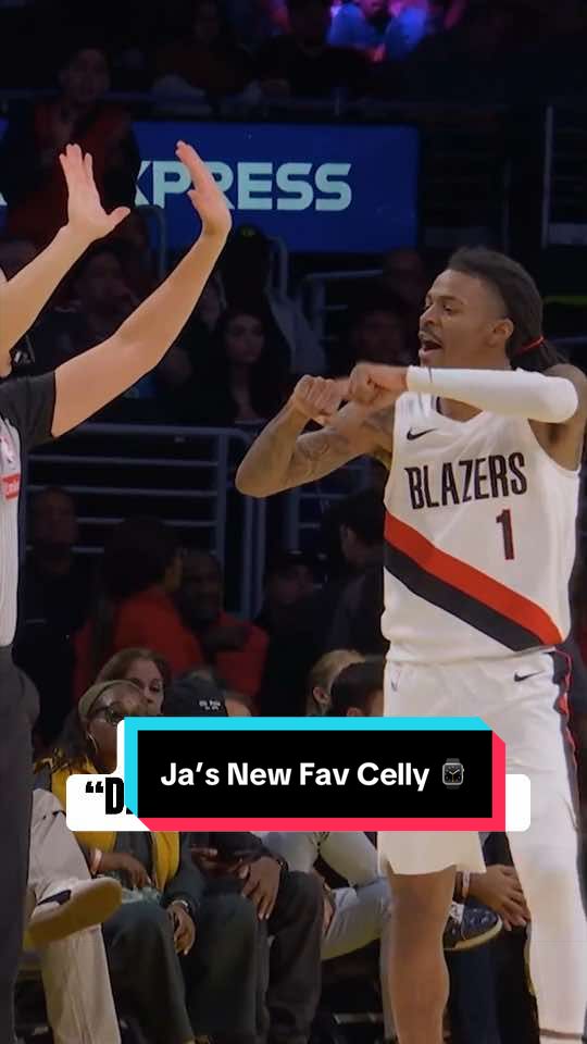 Ja can not stop doing his new favorite celly 🙌 