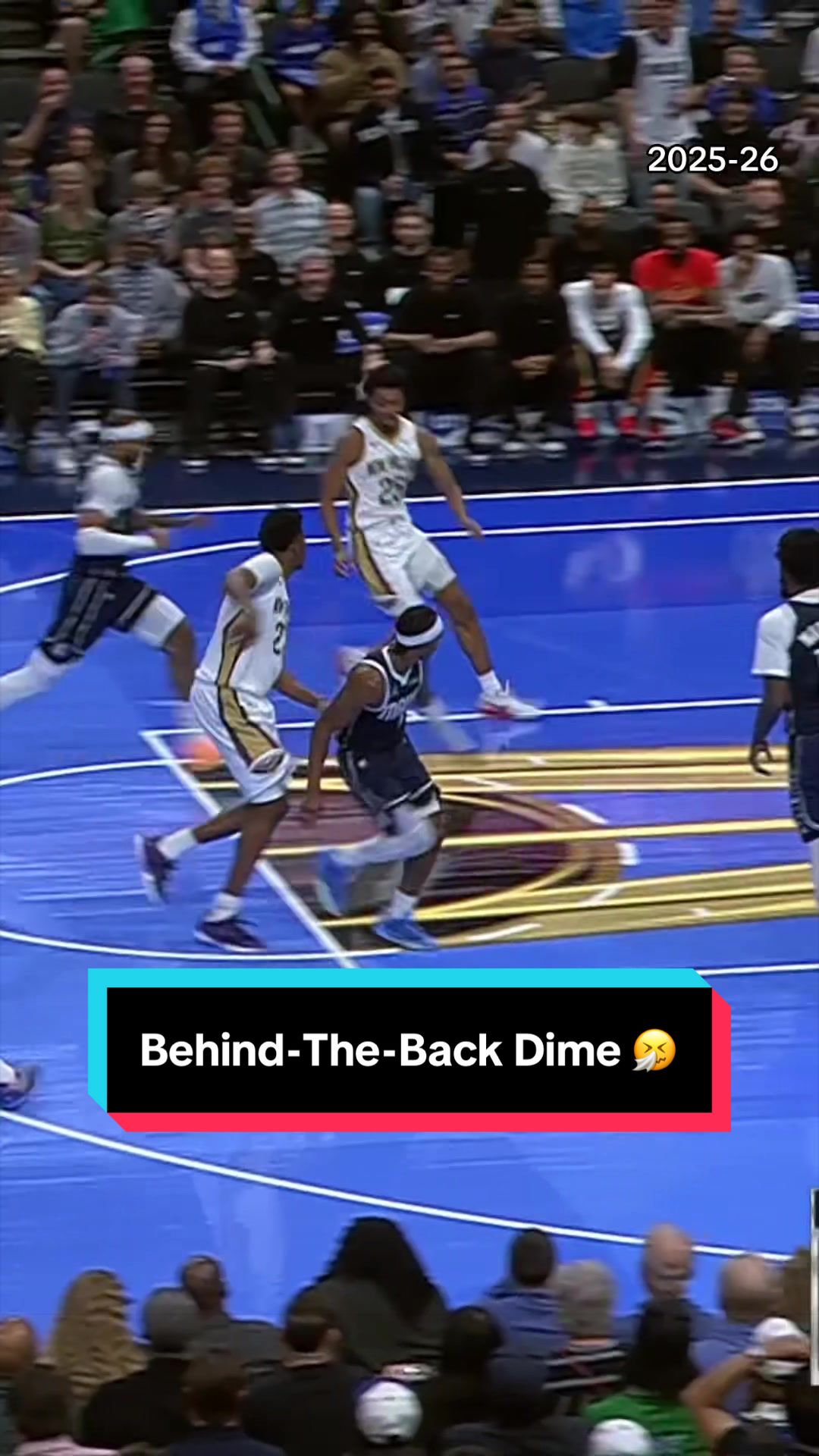 A rookie CENTER throwing dimes like these on the break?!