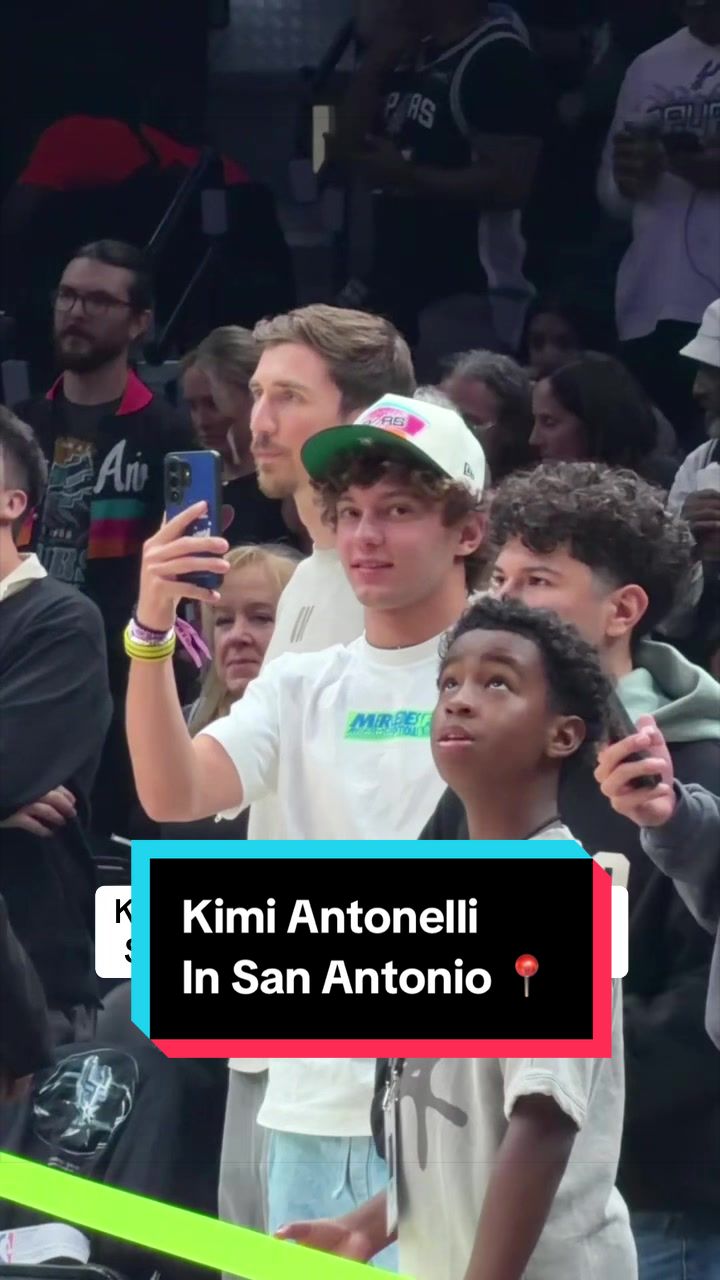 Taking it all in 🤳 @Andrea Kimi Antonelli 