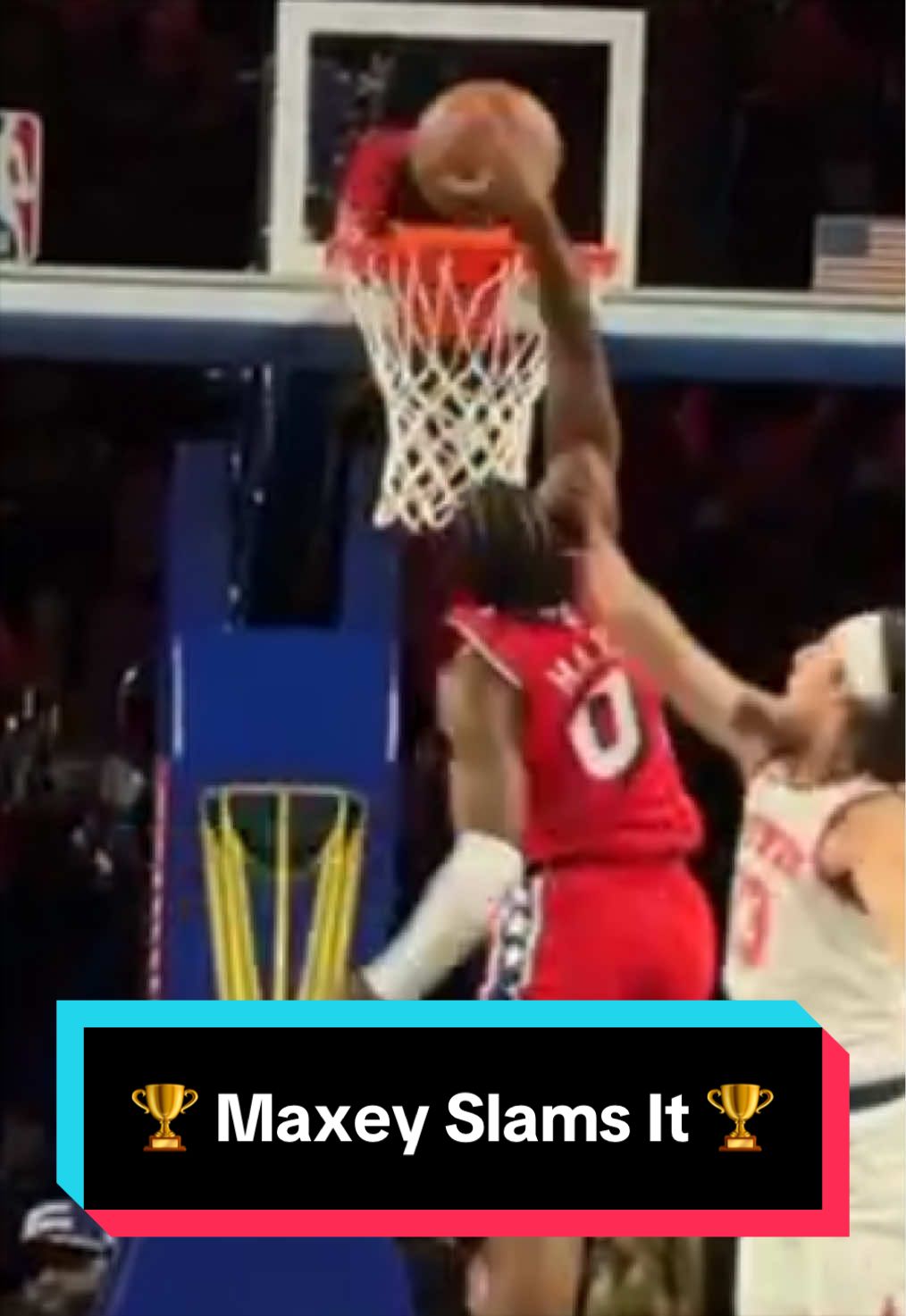 🏆 Tyrese Maxey finds the lane 🔥🤩 