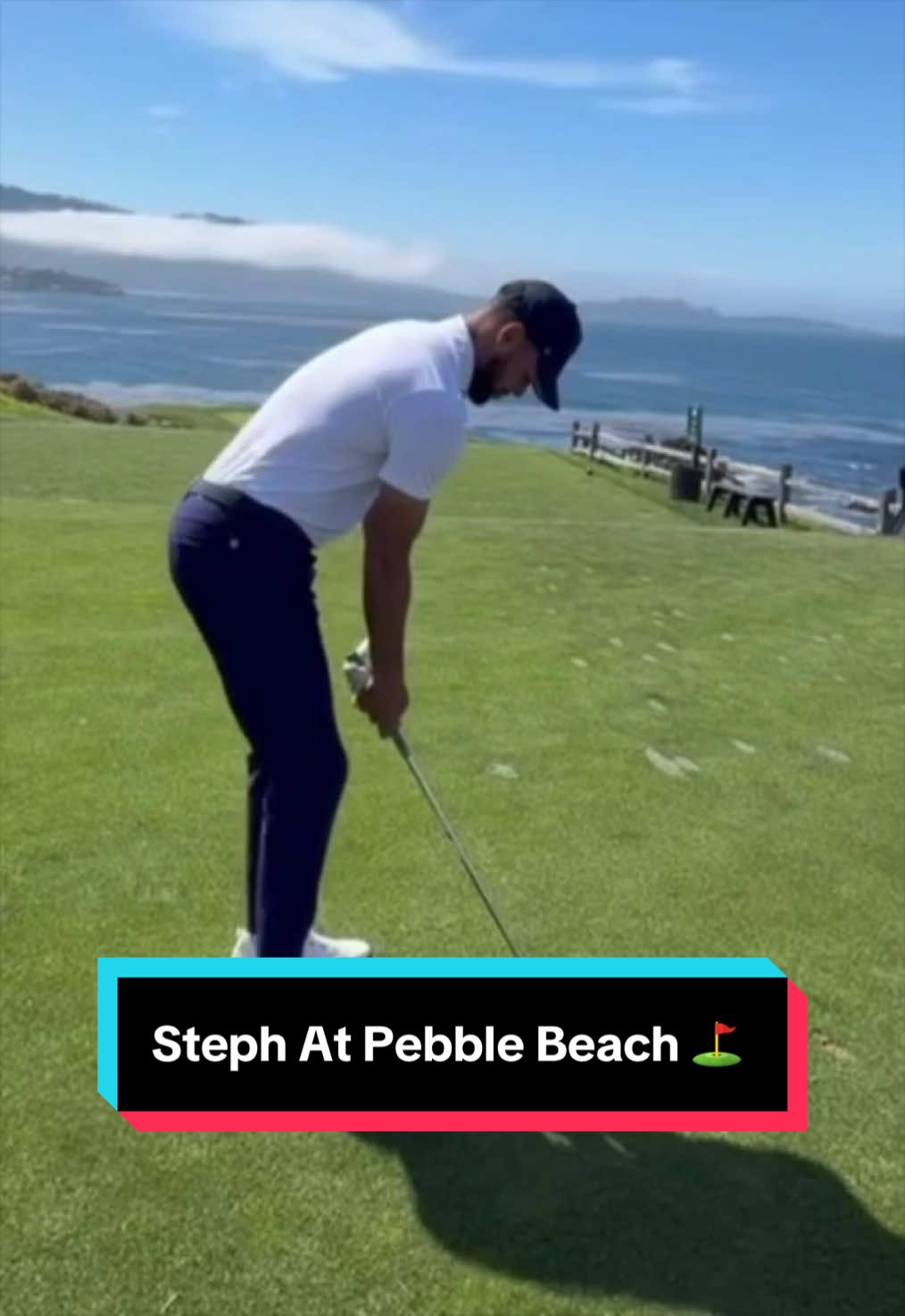 Steph stuck it on the green at the iconic 7th hole at Pebble Beach 🔥⛳️ 