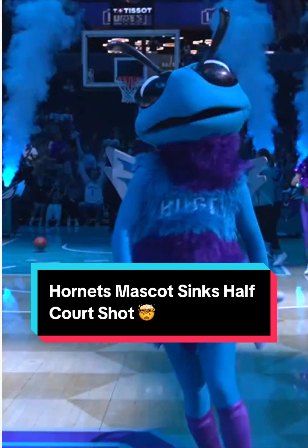 He really took a victory lap after sinking that shot 😭 