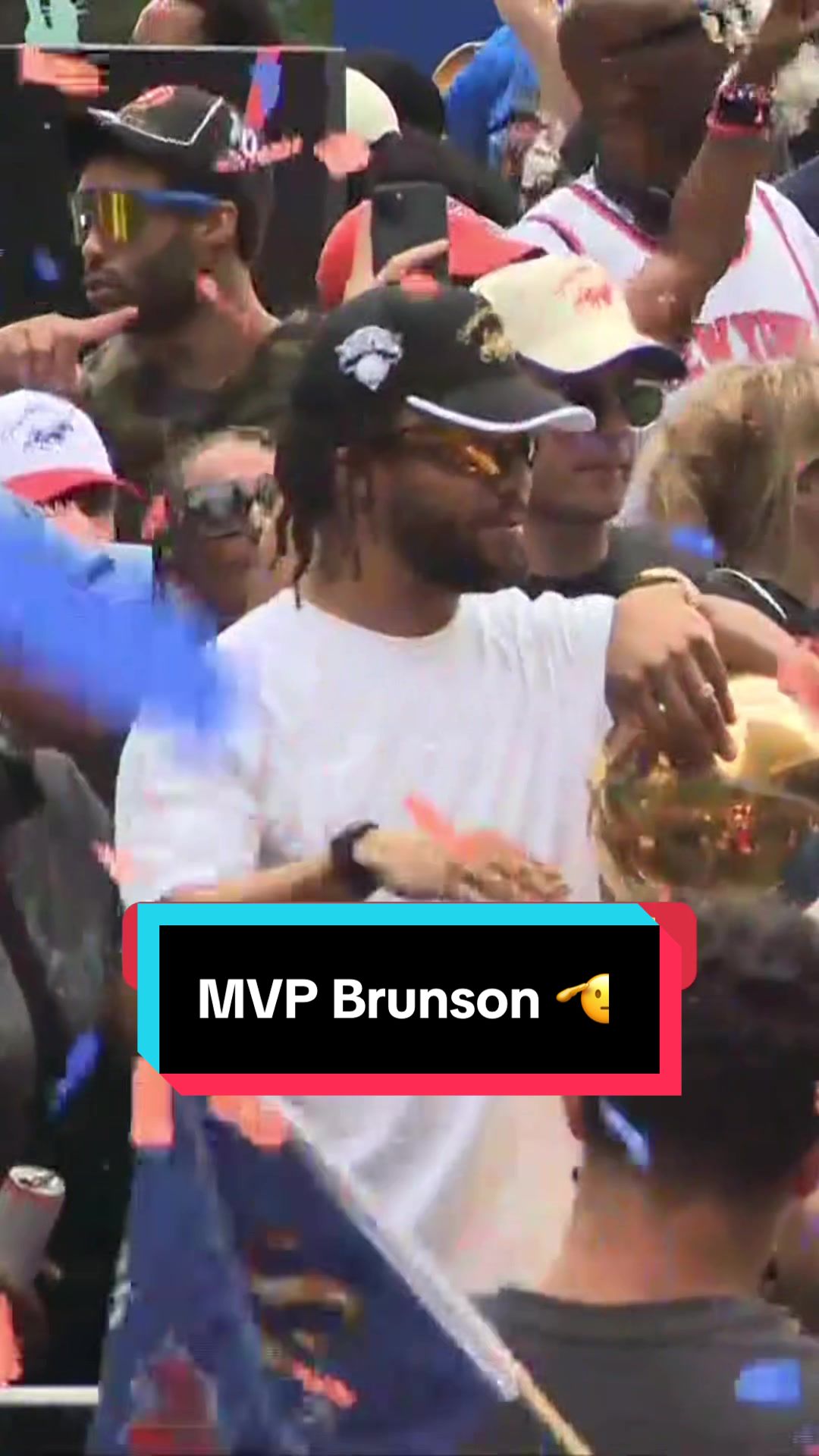 Listen as the crowd chants for the NBA Finals MVP, Jalen Brunson 🗣️‼️ 