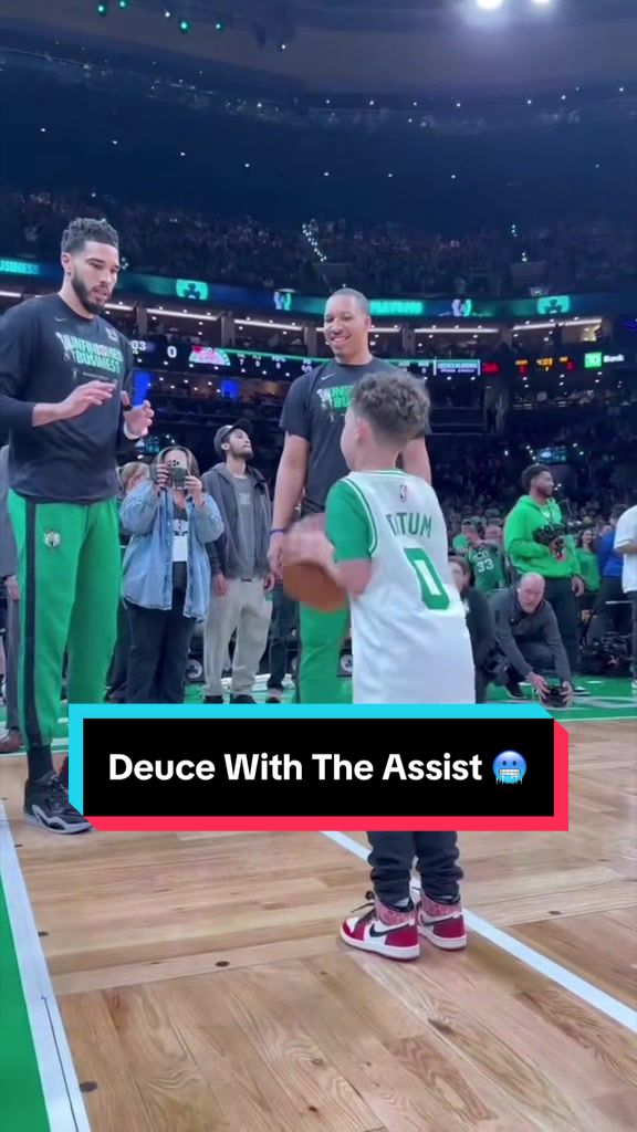 Jayson Tatum made sure Deuce got it right 😂😤