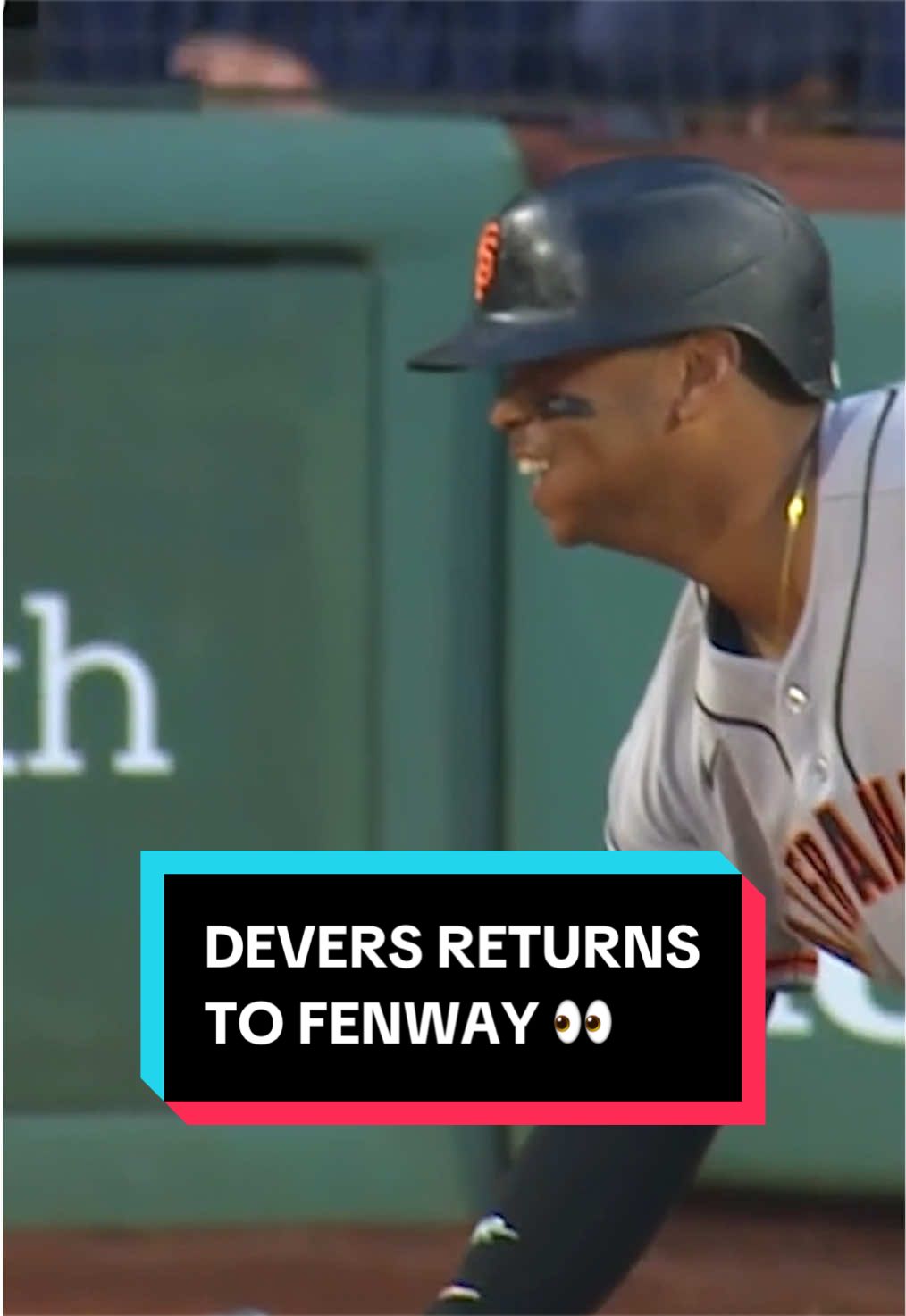 Rafael Devers still knows how to knock one out of Fenway Park 😮‍💨