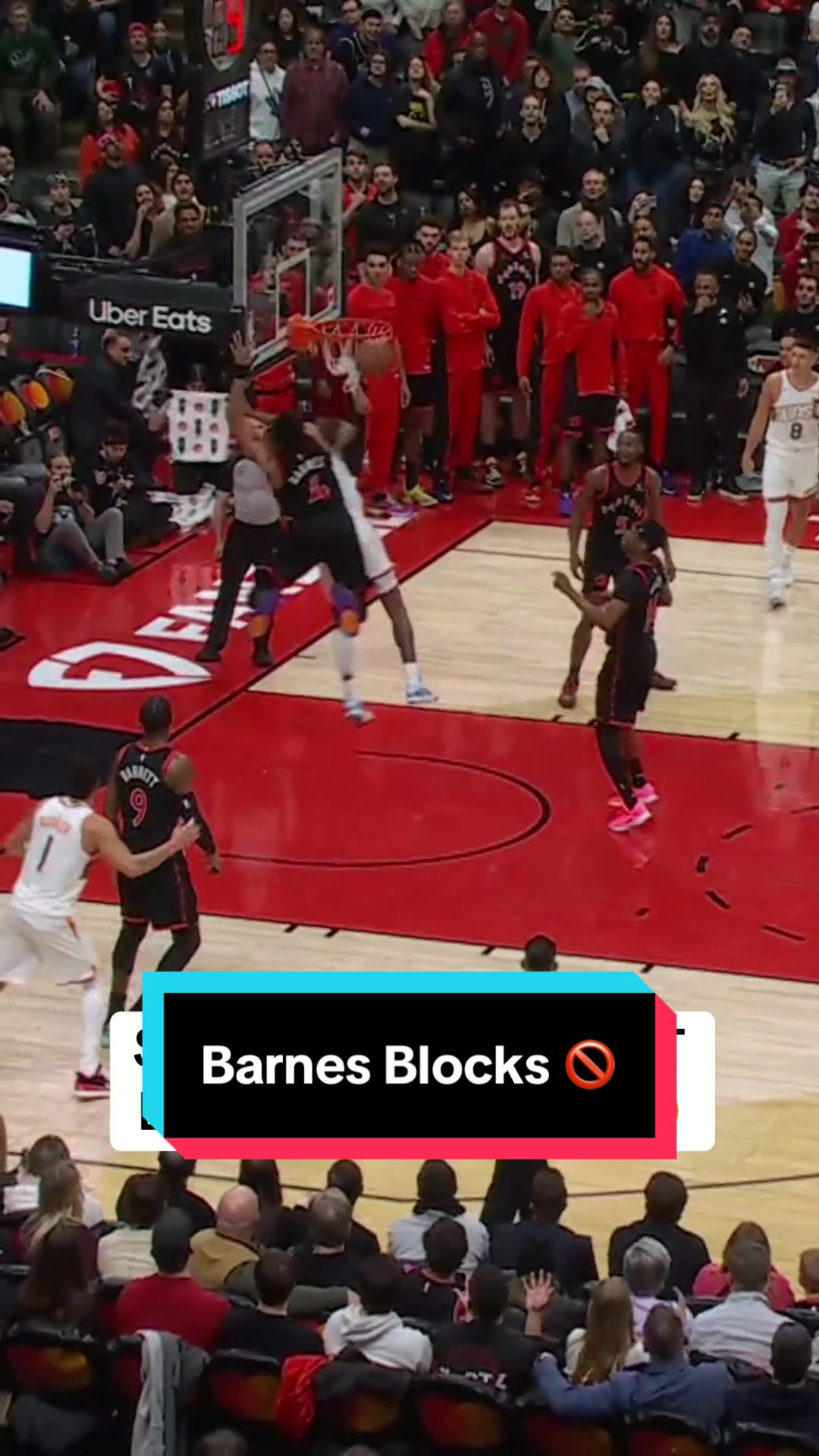 SO MANY CLUTCH BLOCKS FOR SCOTTIE BARNES 🔥 