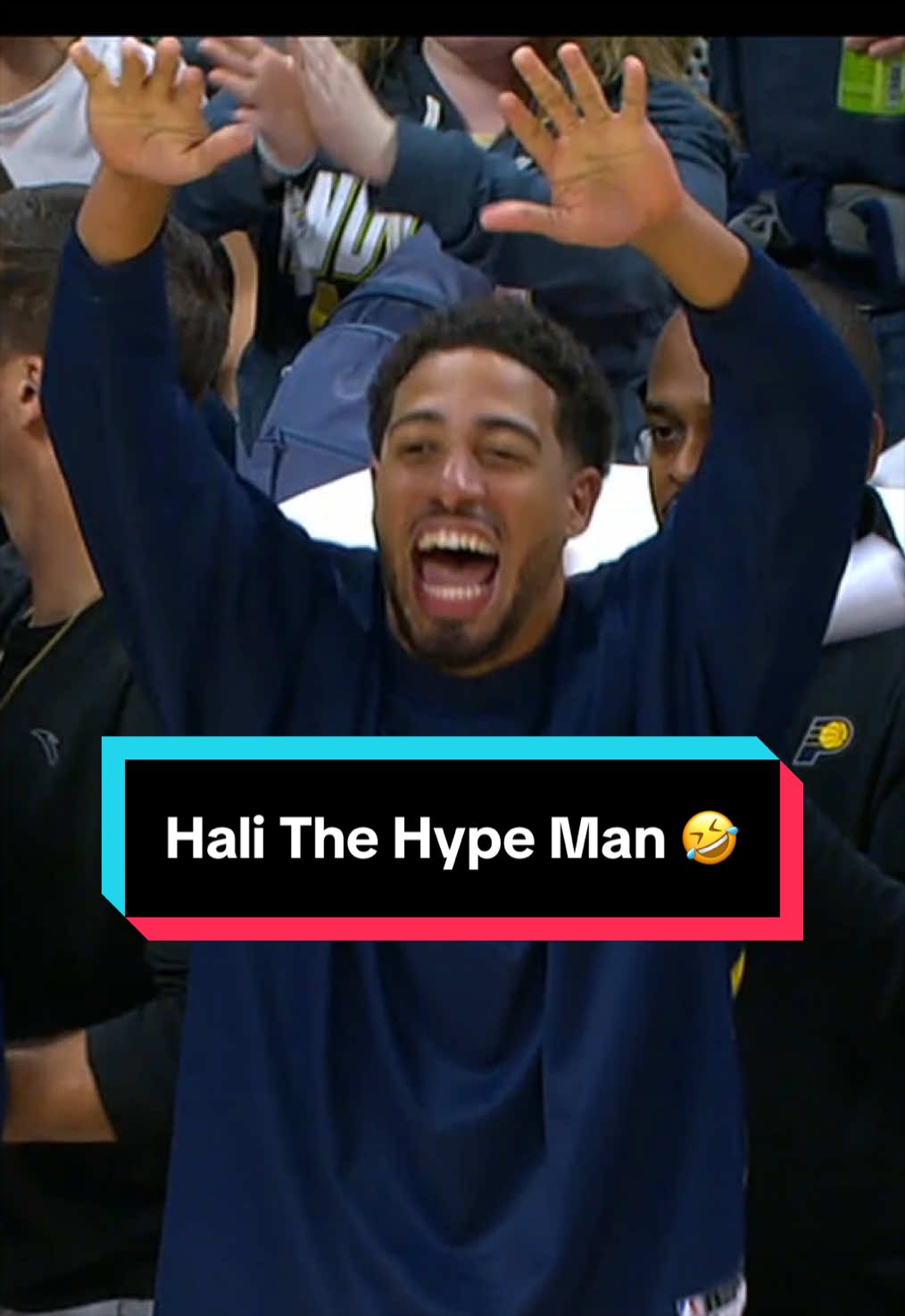 Hali is the ultimate hype man 🤣 
