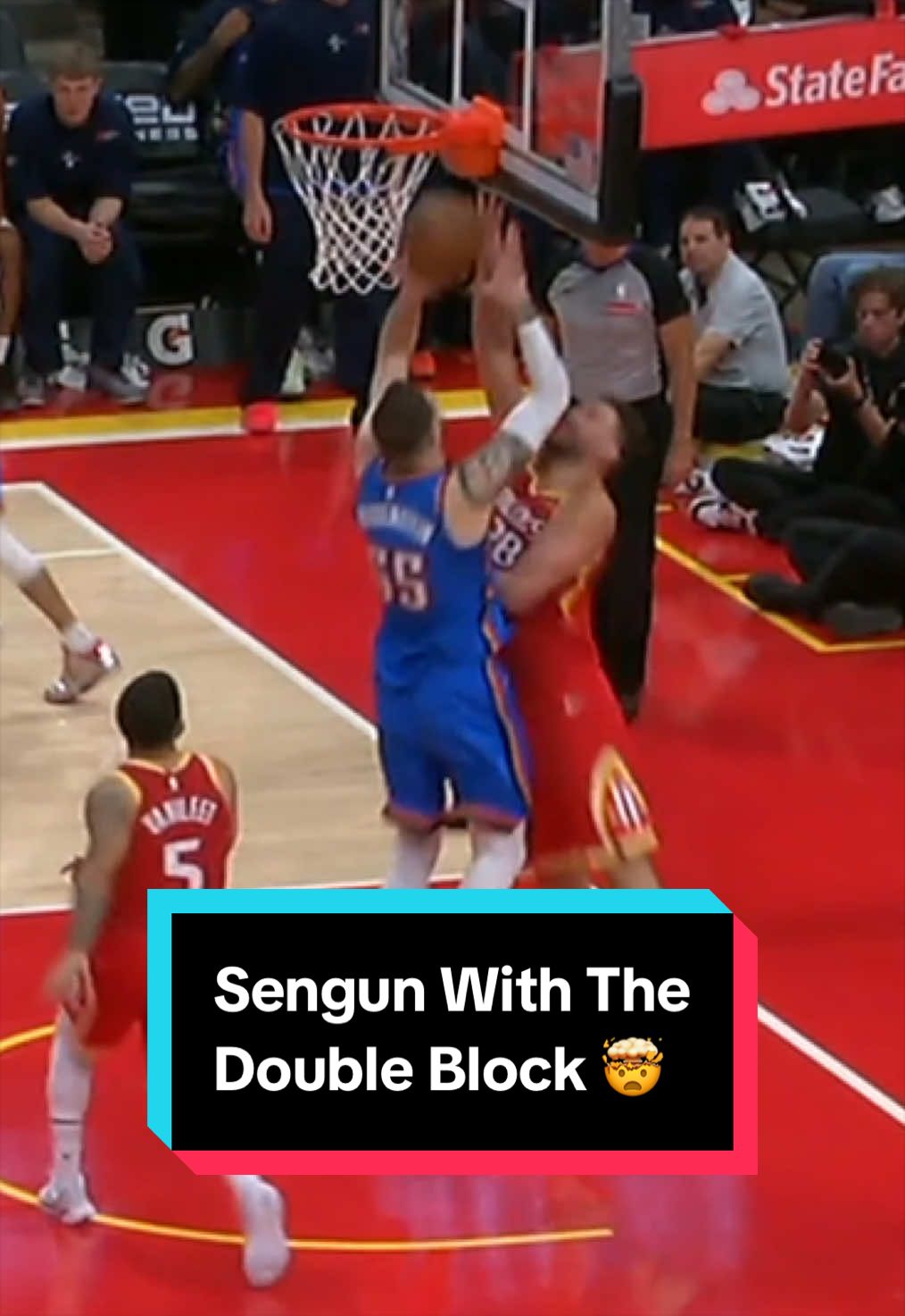 Sengun protecting the paint BY ALL MEANS 🙌🛑 