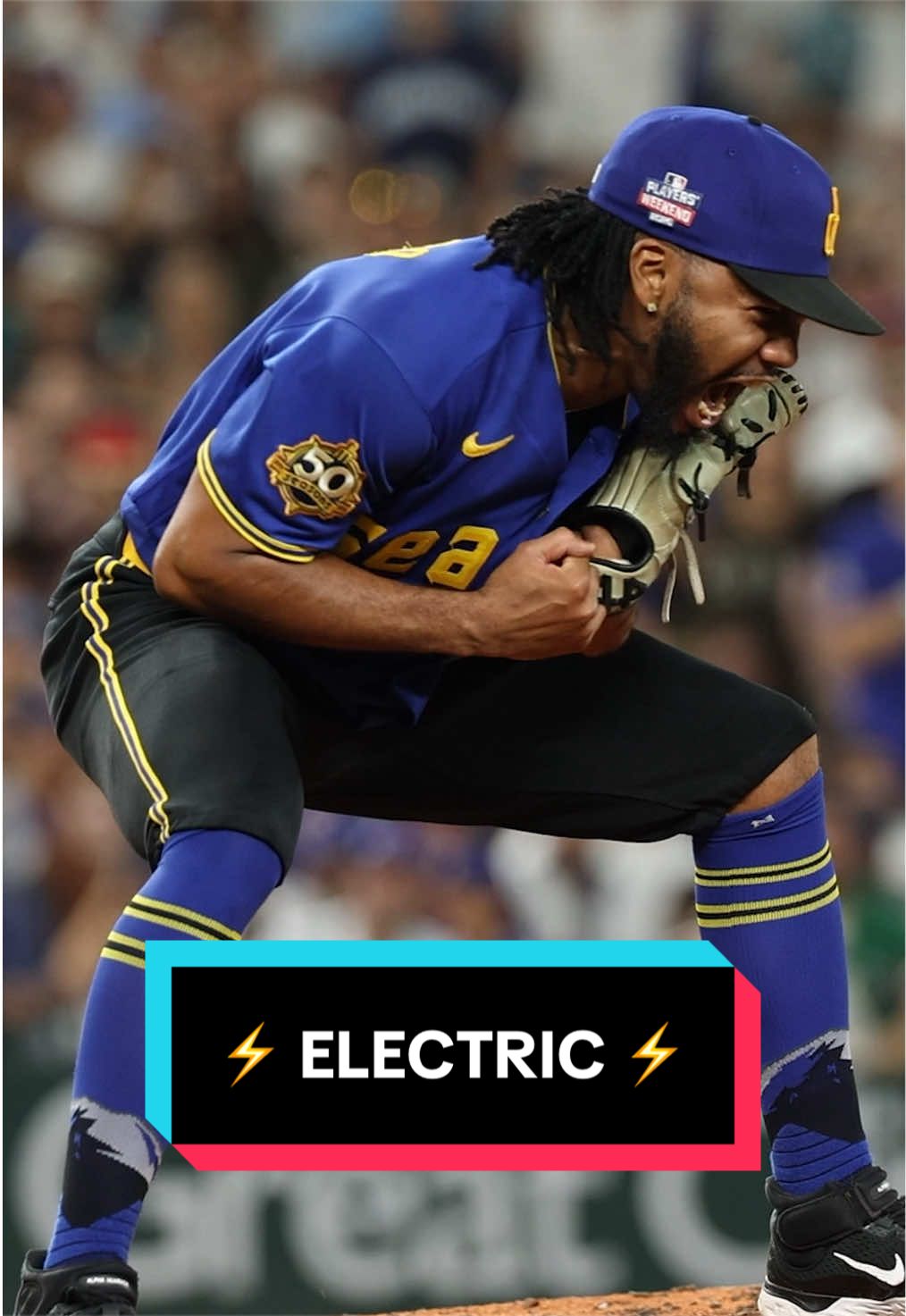 now THAT is some Friday night energy 🤩